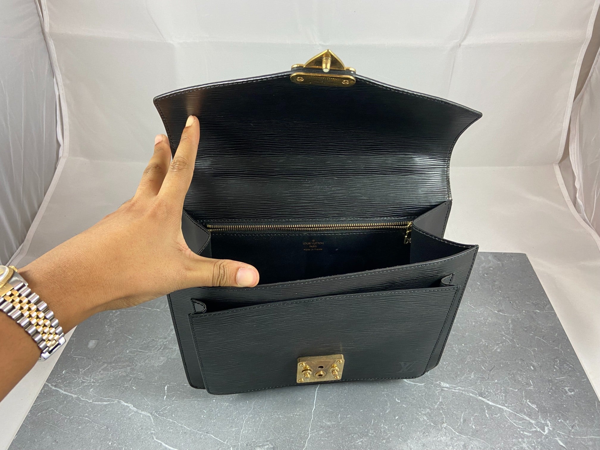 Louis Vuitton Monceau 28 Black Epi Leather