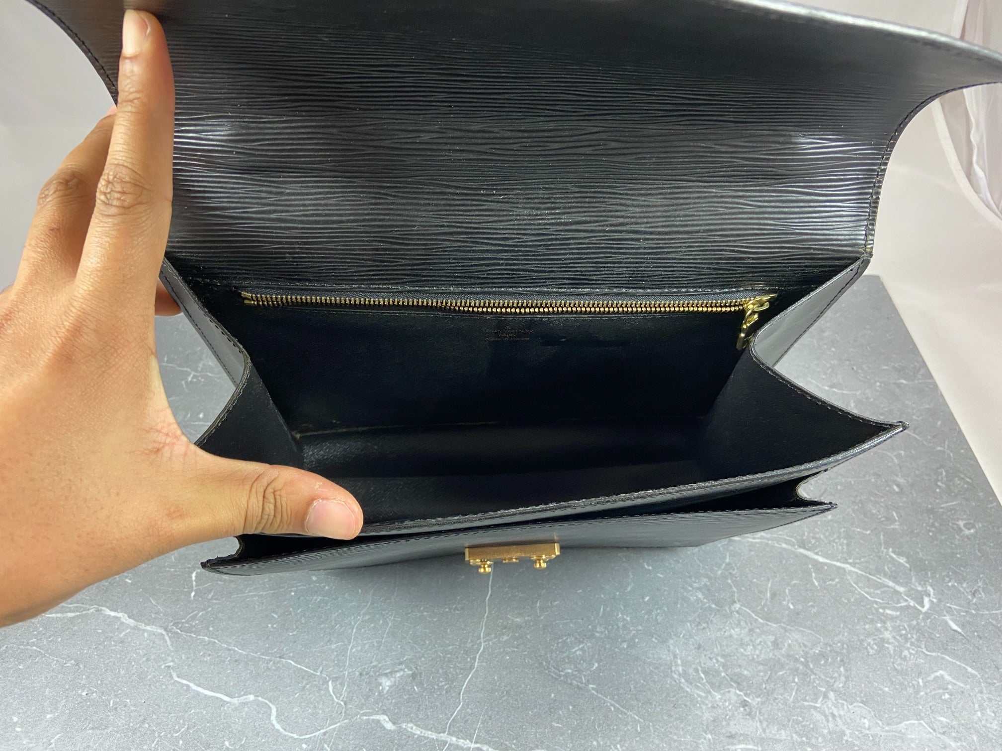 Louis Vuitton Monceau 28 Black Epi Leather