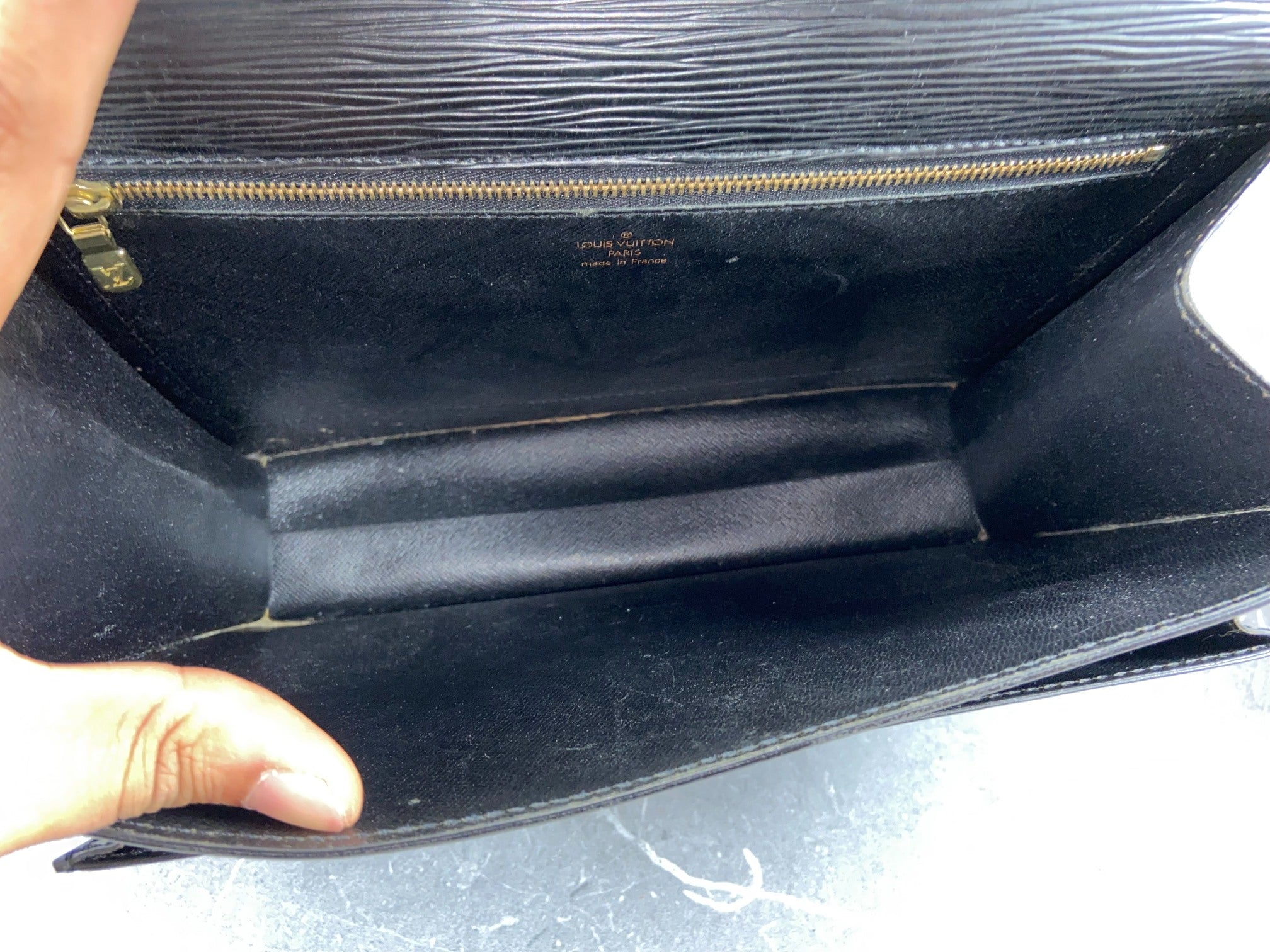 Louis Vuitton Monceau 28 Black Epi Leather