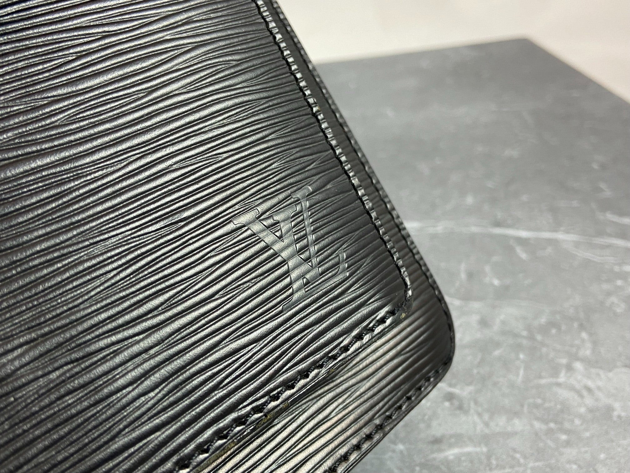 Louis Vuitton Monceau 28 Black Epi Leather