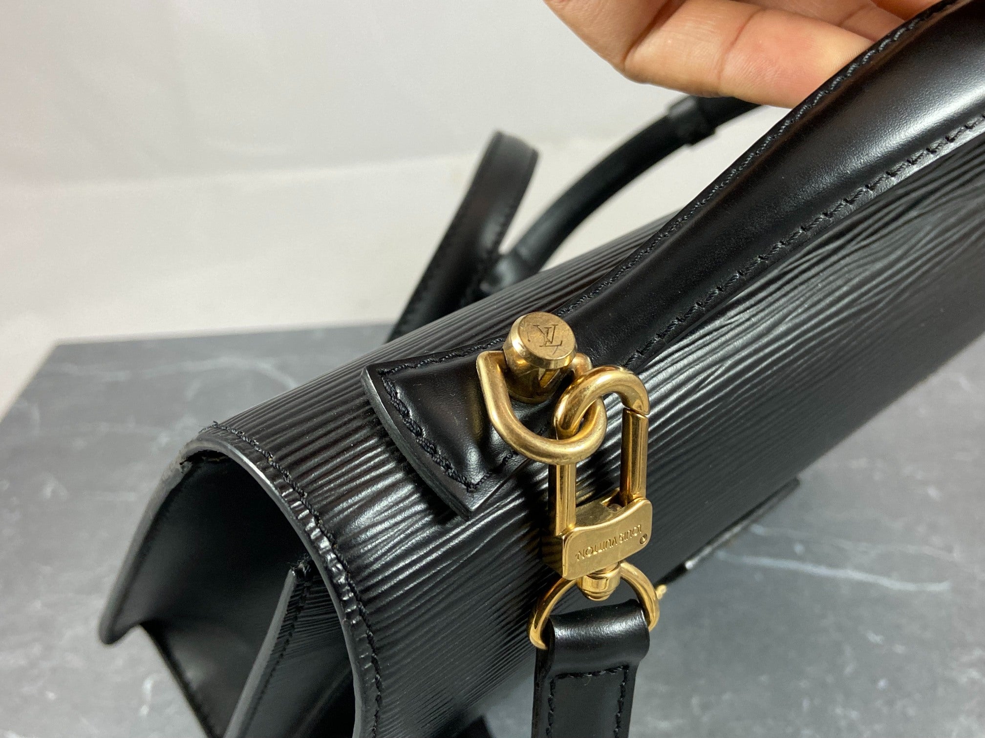 Louis Vuitton Monceau 28 Black Epi Leather