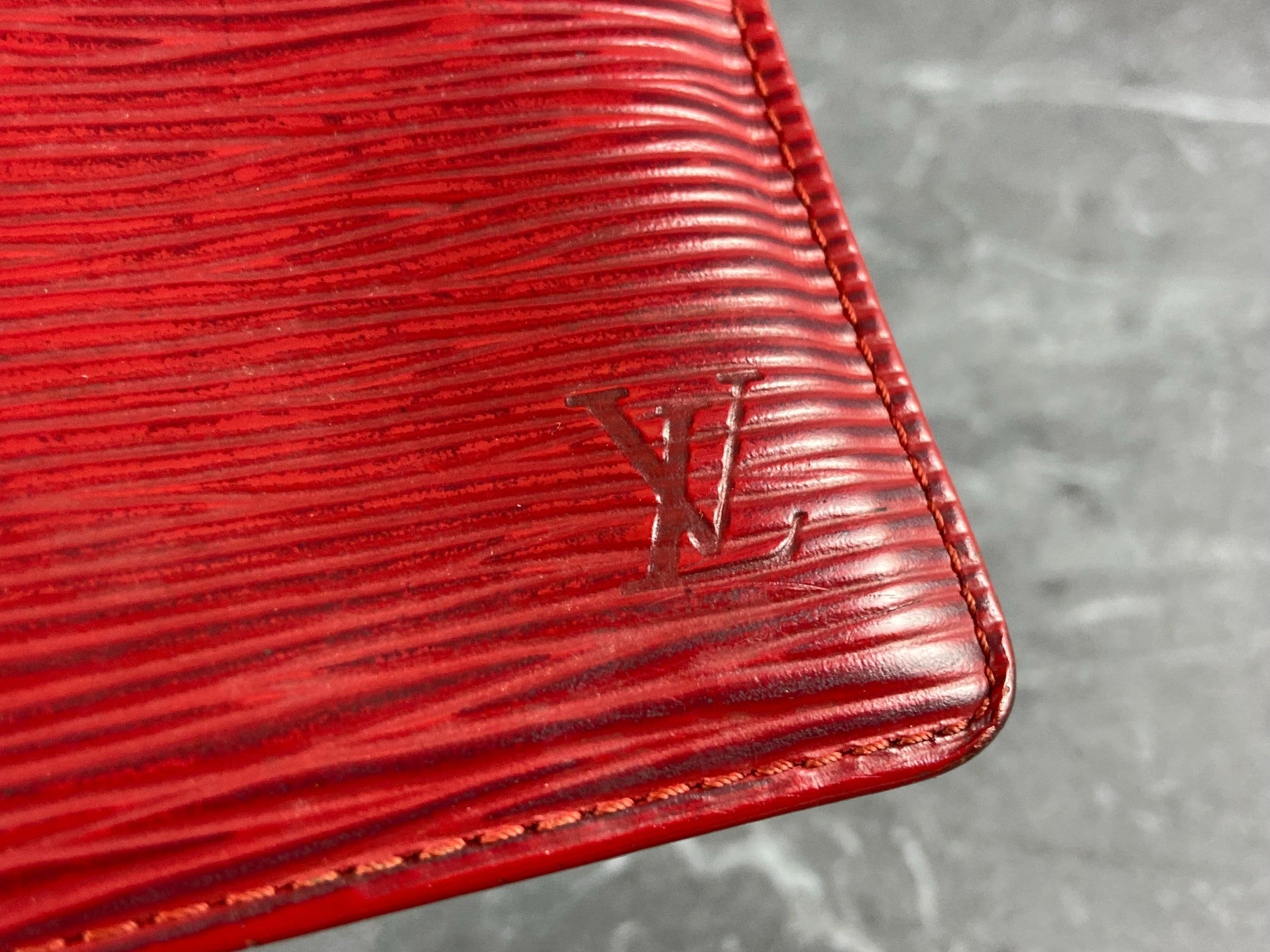Louis Vuitton Pochette Cles Key Pouch Red Epi Leather