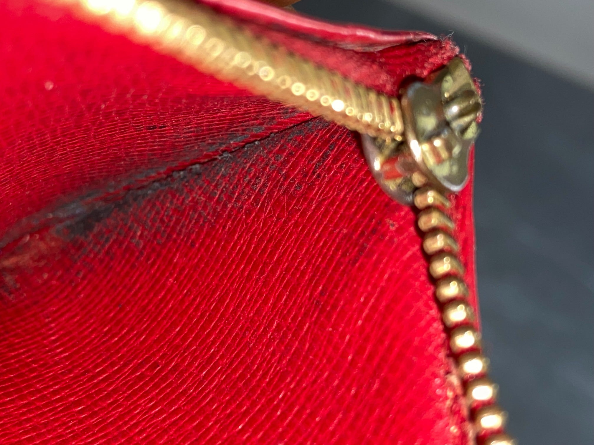 Louis Vuitton Pochette Cles Key Pouch Red Epi Leather