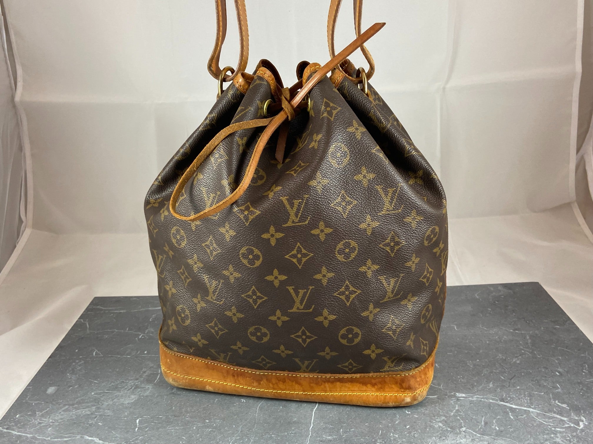 Louis Vuitton Sac Noé Grand Monogram Canvas