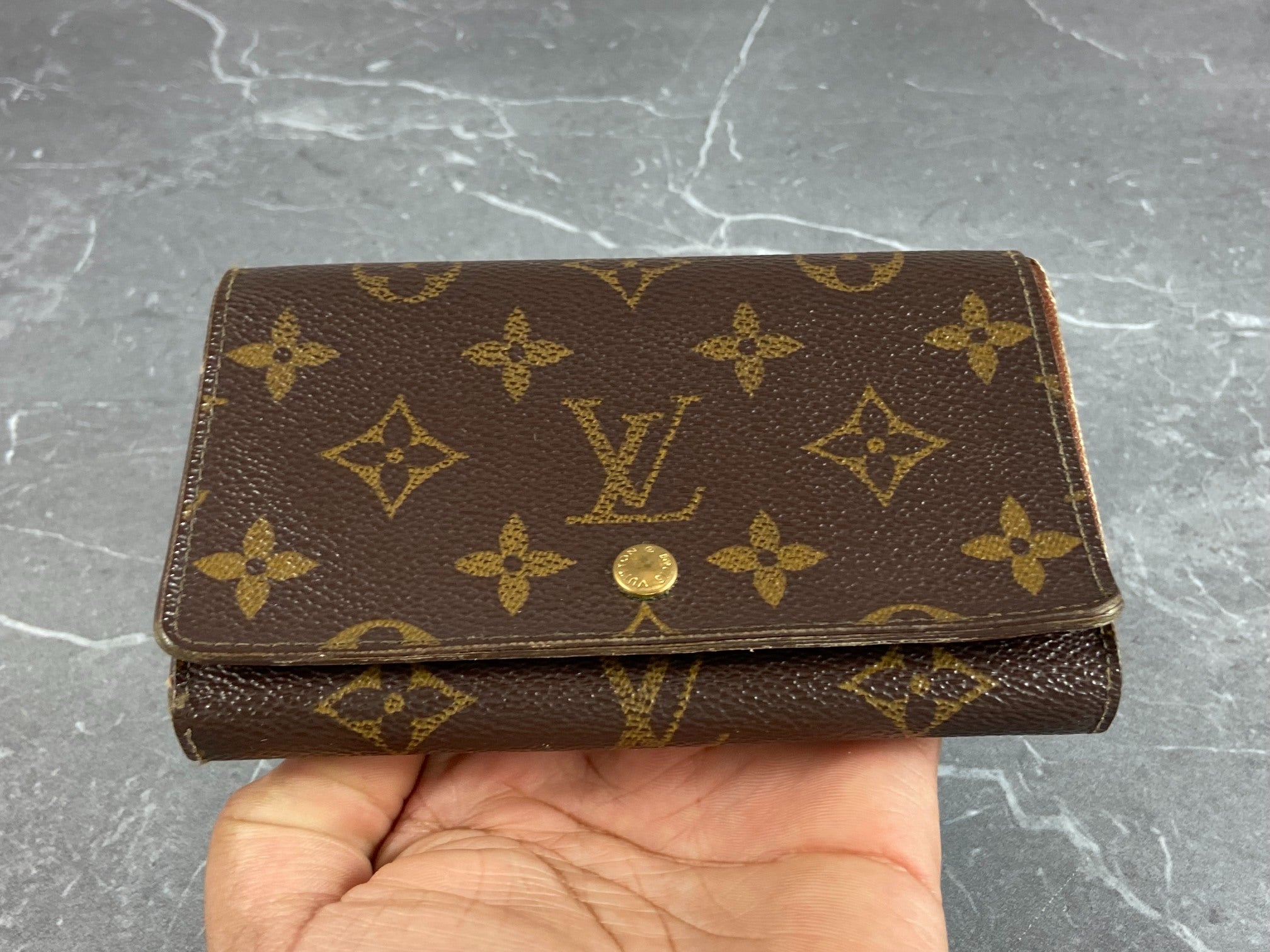 Louis Vuitton Porte-Monnaie Tresor Monogram Canvas