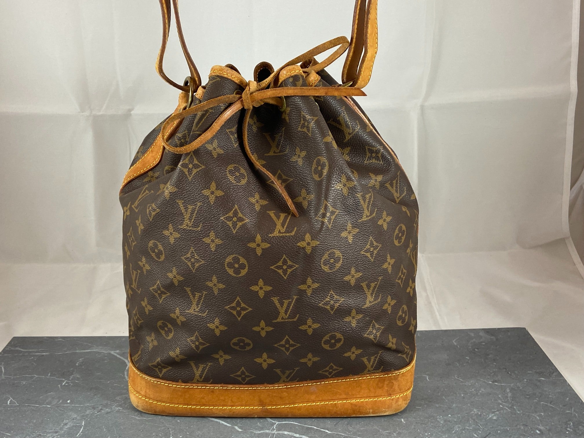 Louis Vuitton Sac Noé Grand Monogram Canvas