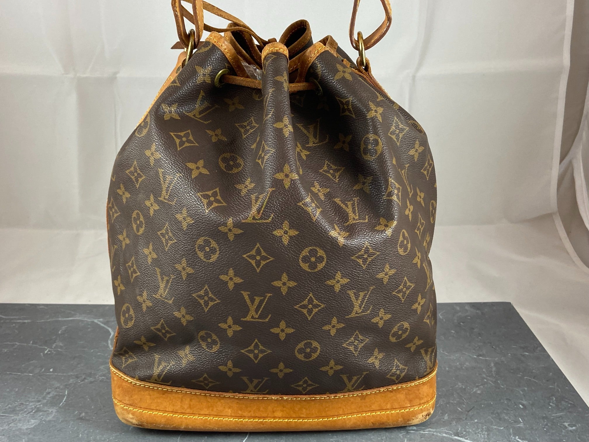 Louis Vuitton Sac Noé Grand Monogram Canvas
