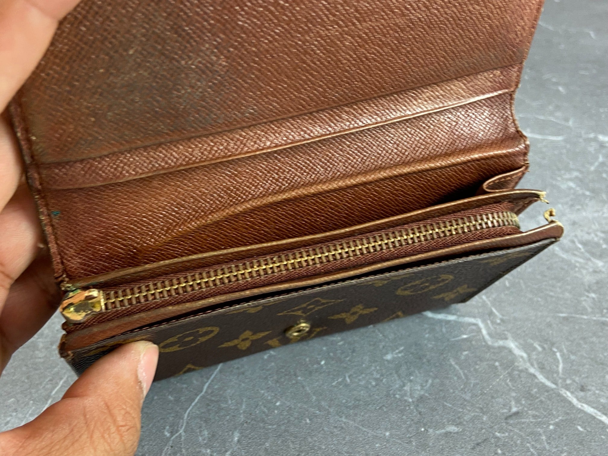 Louis Vuitton Porte-Monnaie Tresor Monogram Canvas