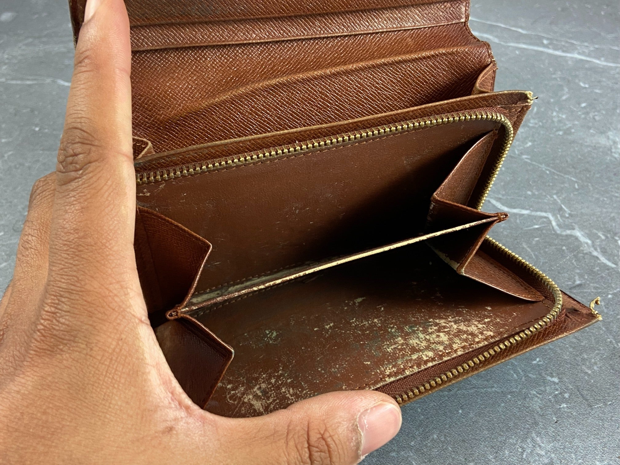 Louis Vuitton Porte-Monnaie Tresor Monogram Canvas