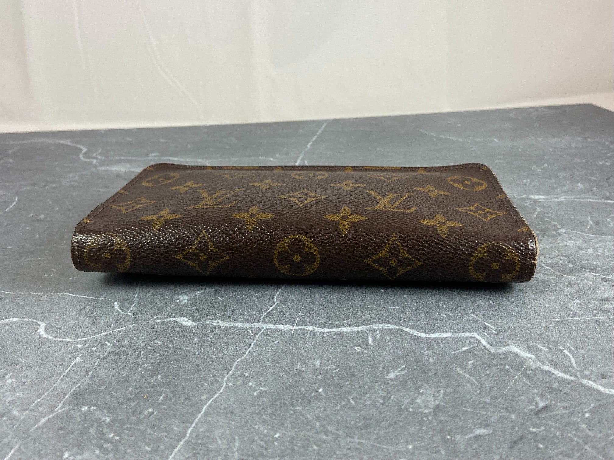 Louis Vuitton Zippy Wallet Monogram Canvas