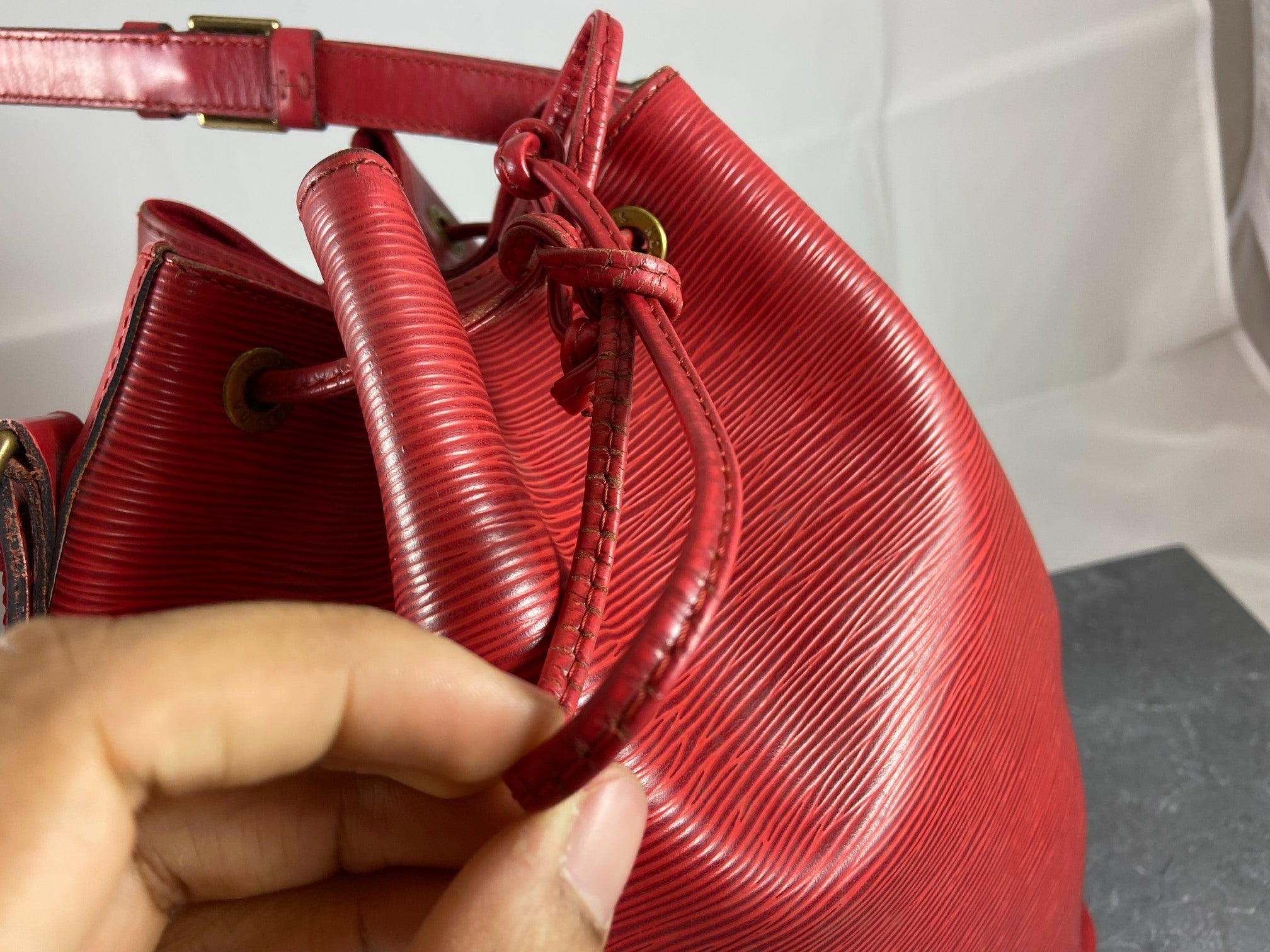 Louis Vuitton Sac Noé Grand Red Epi Leather