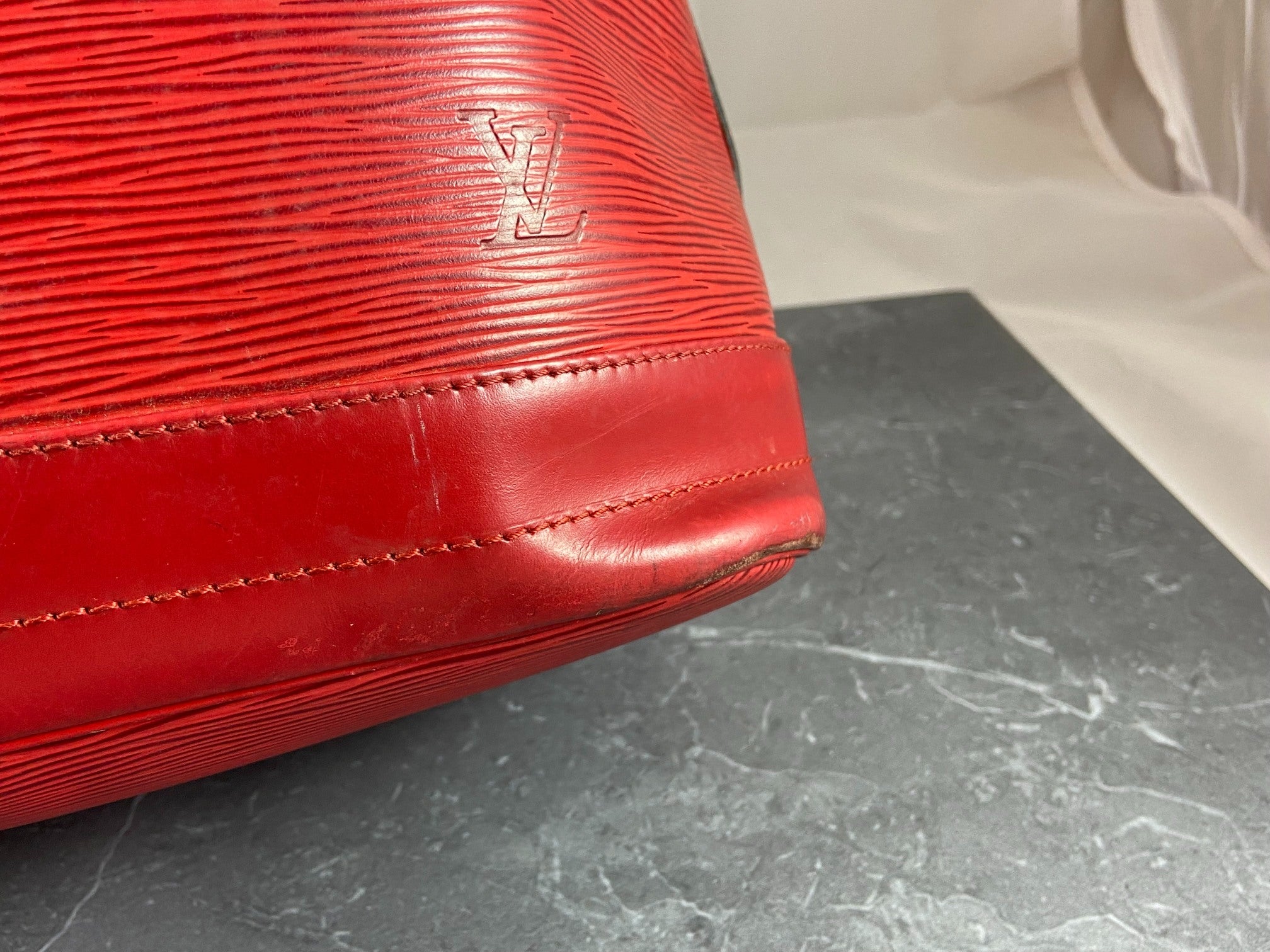 Louis Vuitton Sac Noé Grand Red Epi Leather