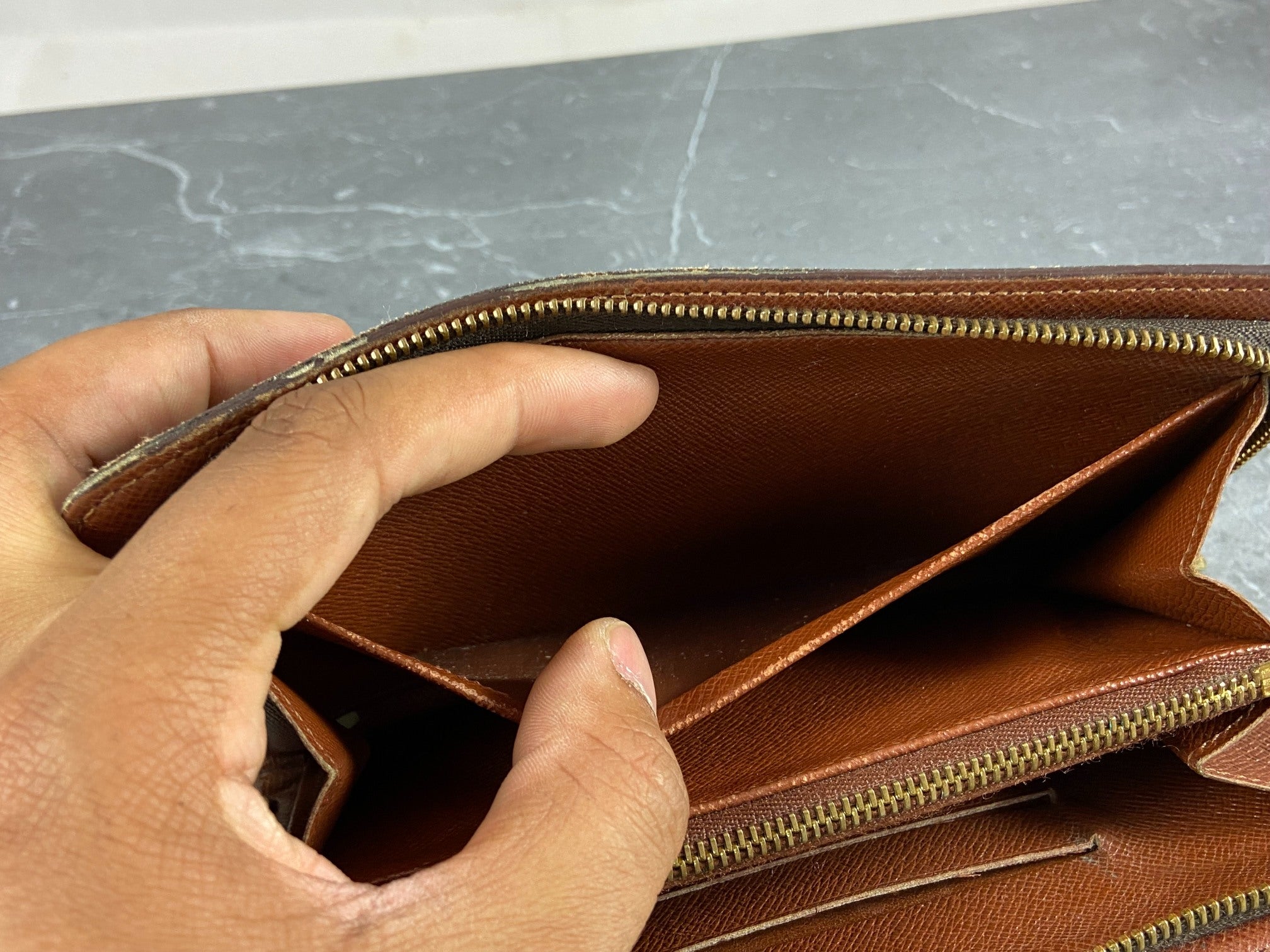 Louis Vuitton Zippy Wallet Monogram Canvas