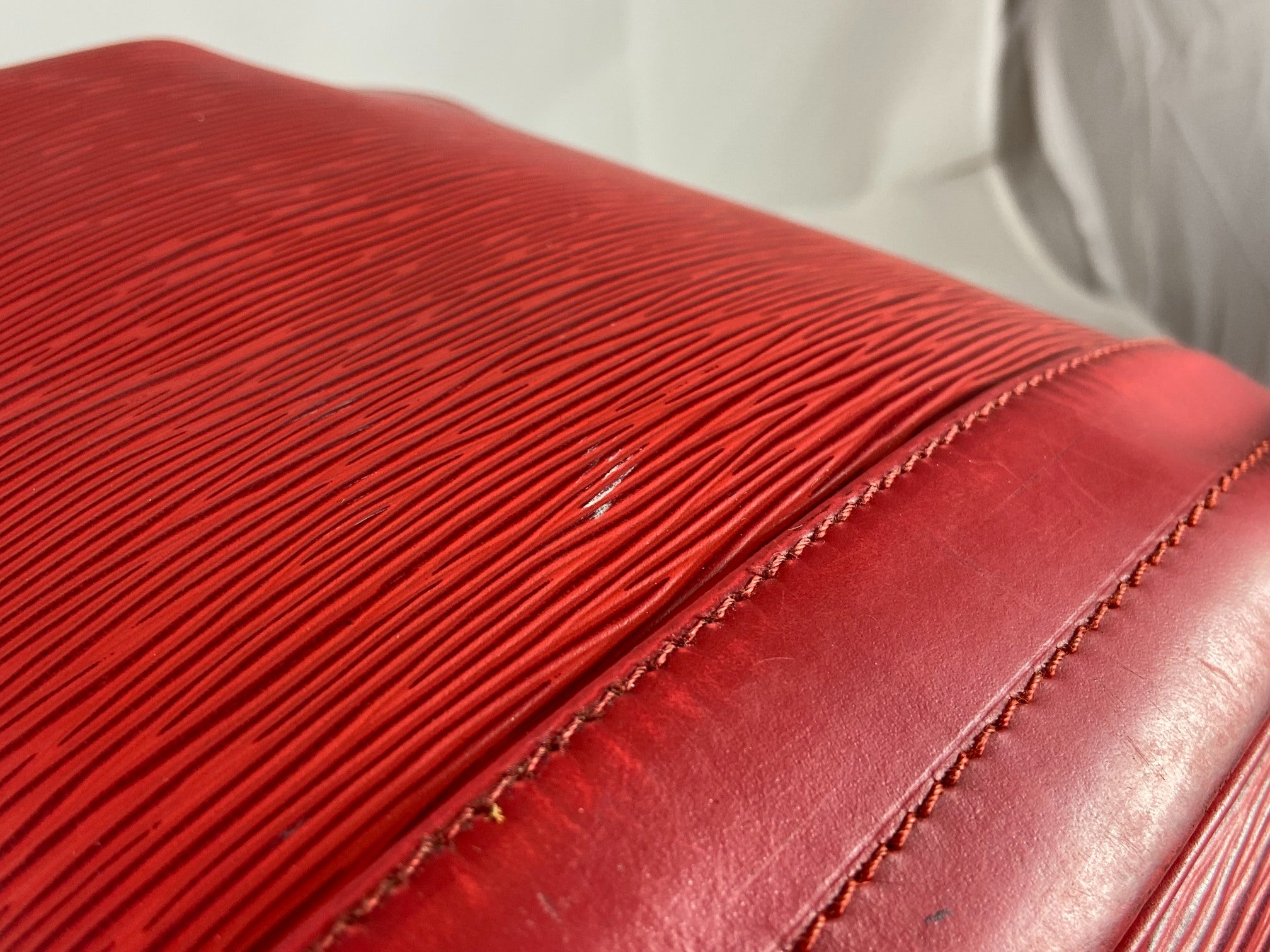 Louis Vuitton Sac Noé Grand Red Epi Leather