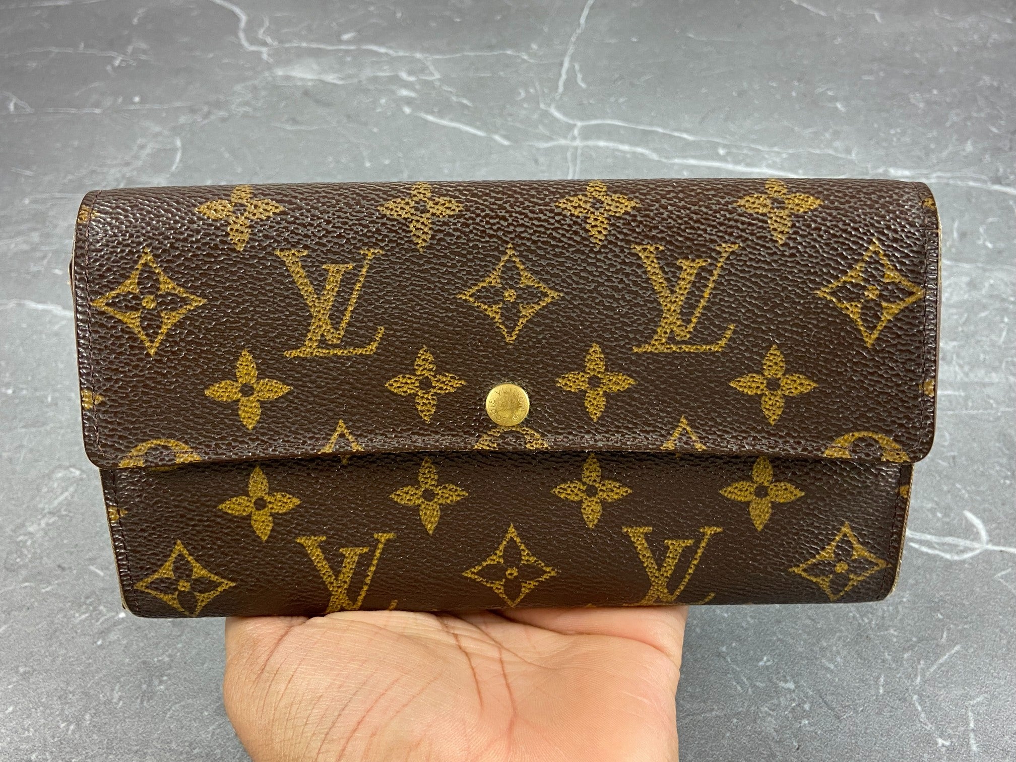 Louis Vuitton Sarah Wallet Monogram Canvas