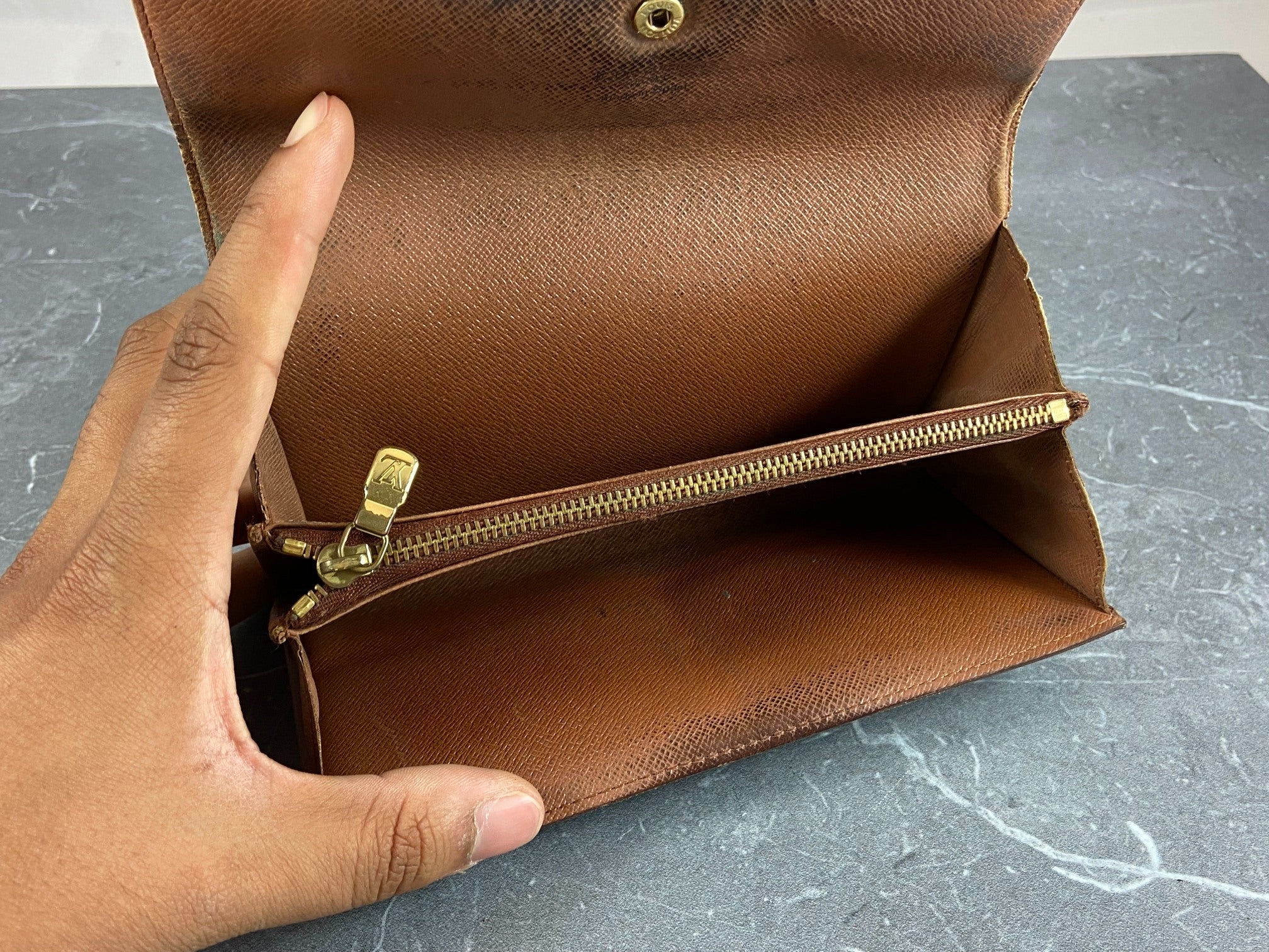 Louis Vuitton Sarah Wallet Monogram Canvas