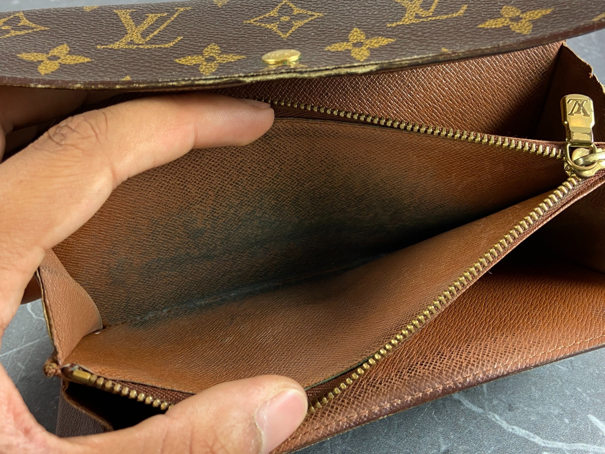 Louis Vuitton Sarah Wallet Monogram Canvas