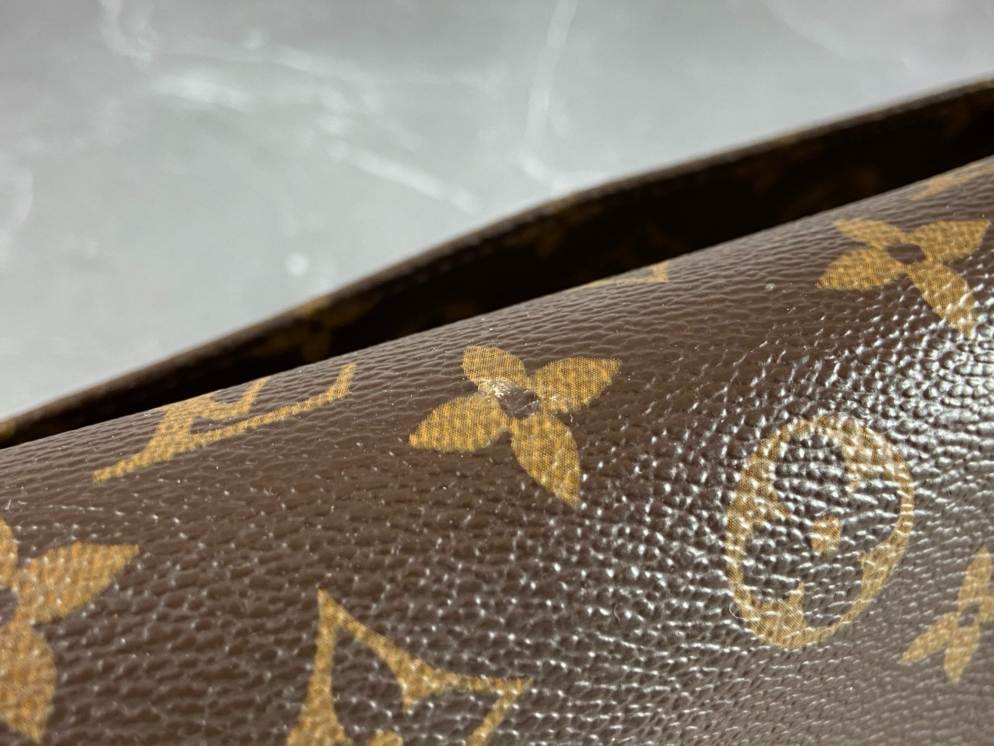 Louis Vuitton Beverly MM Hand / Hobo Bag Monogram Canvas