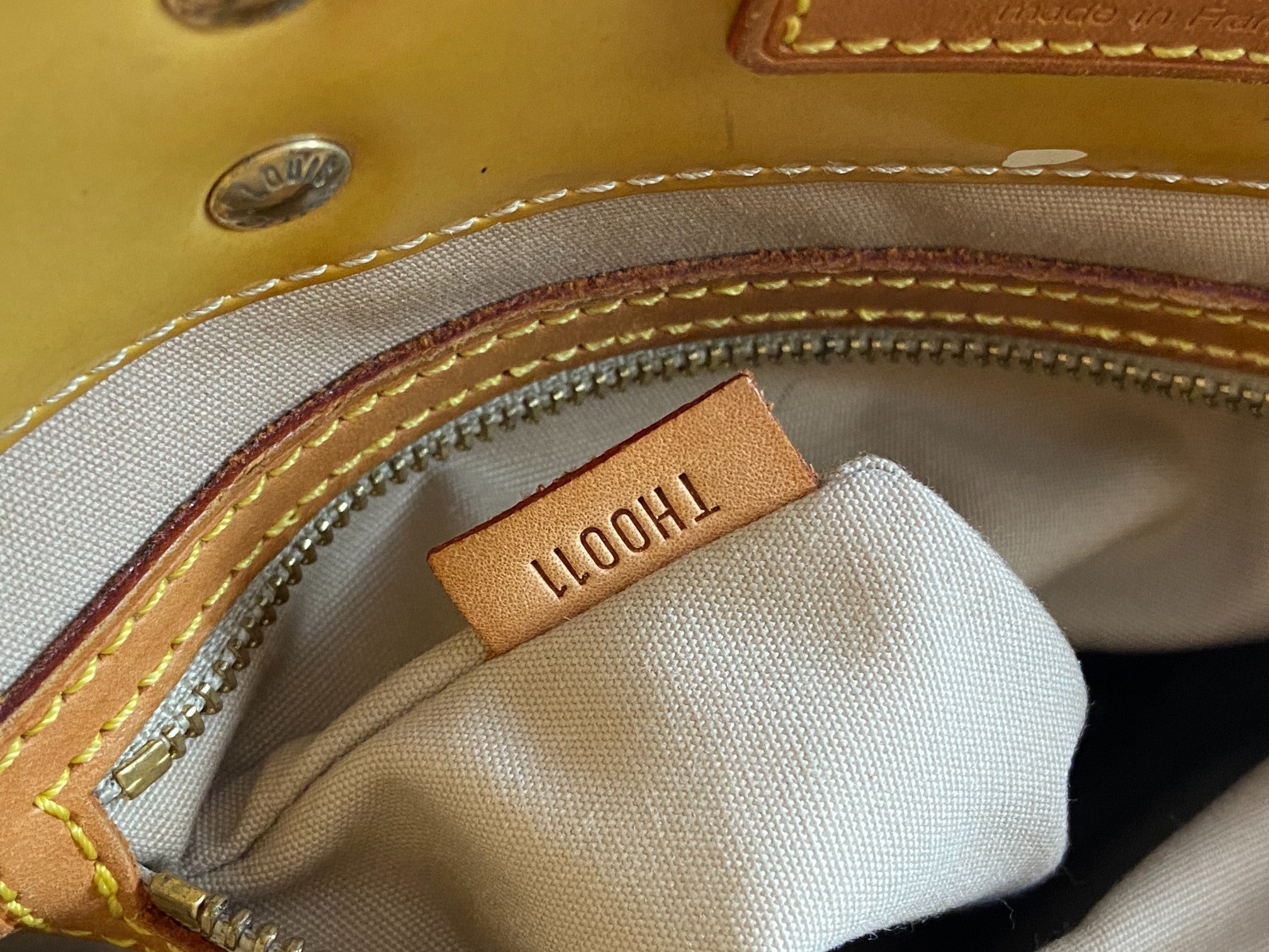 Louis Vuitton Reade MM Yellow Vernis Leather