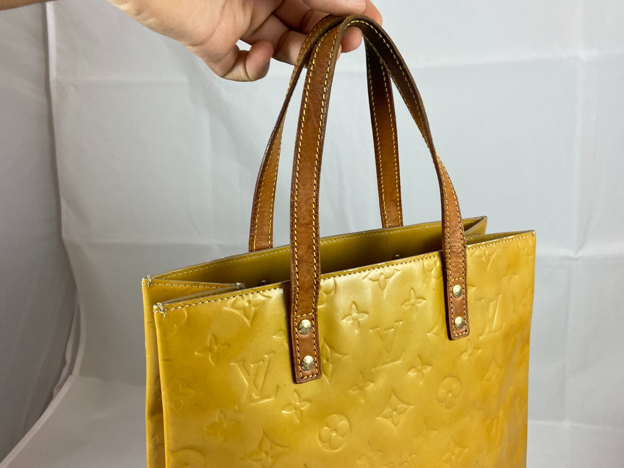Louis Vuitton Reade MM Yellow Vernis Leather