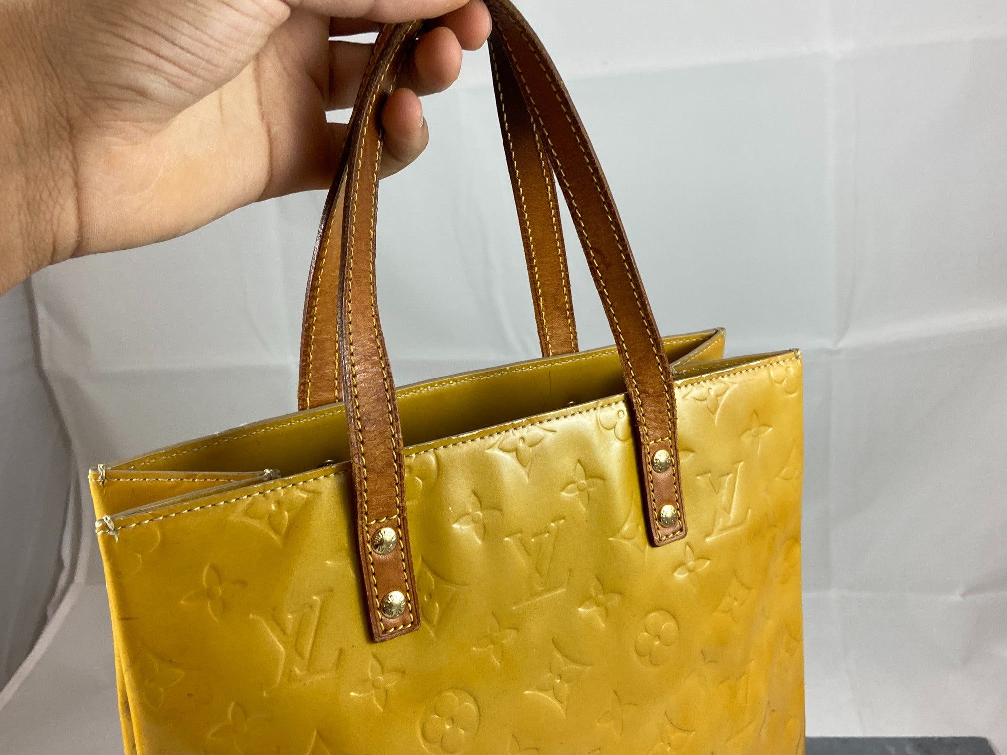 Louis Vuitton Reade MM Yellow Vernis Leather