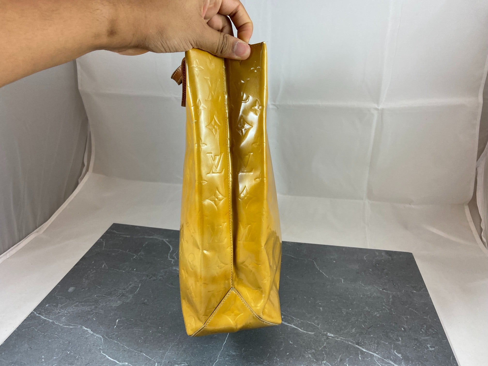 Louis Vuitton Reade MM Yellow Vernis Leather