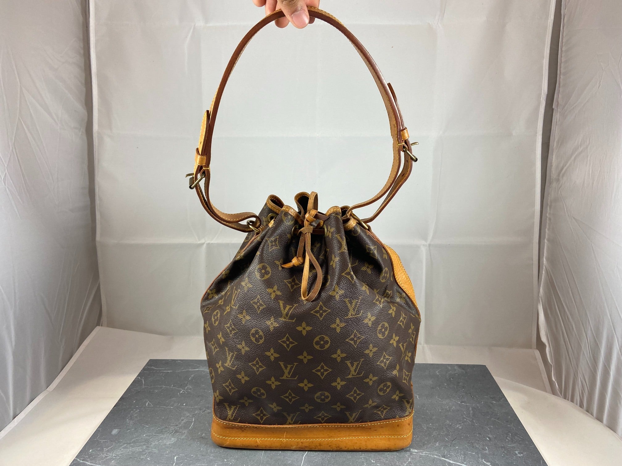 Louis Vuitton Sac Noé Grand Monogram Canvas