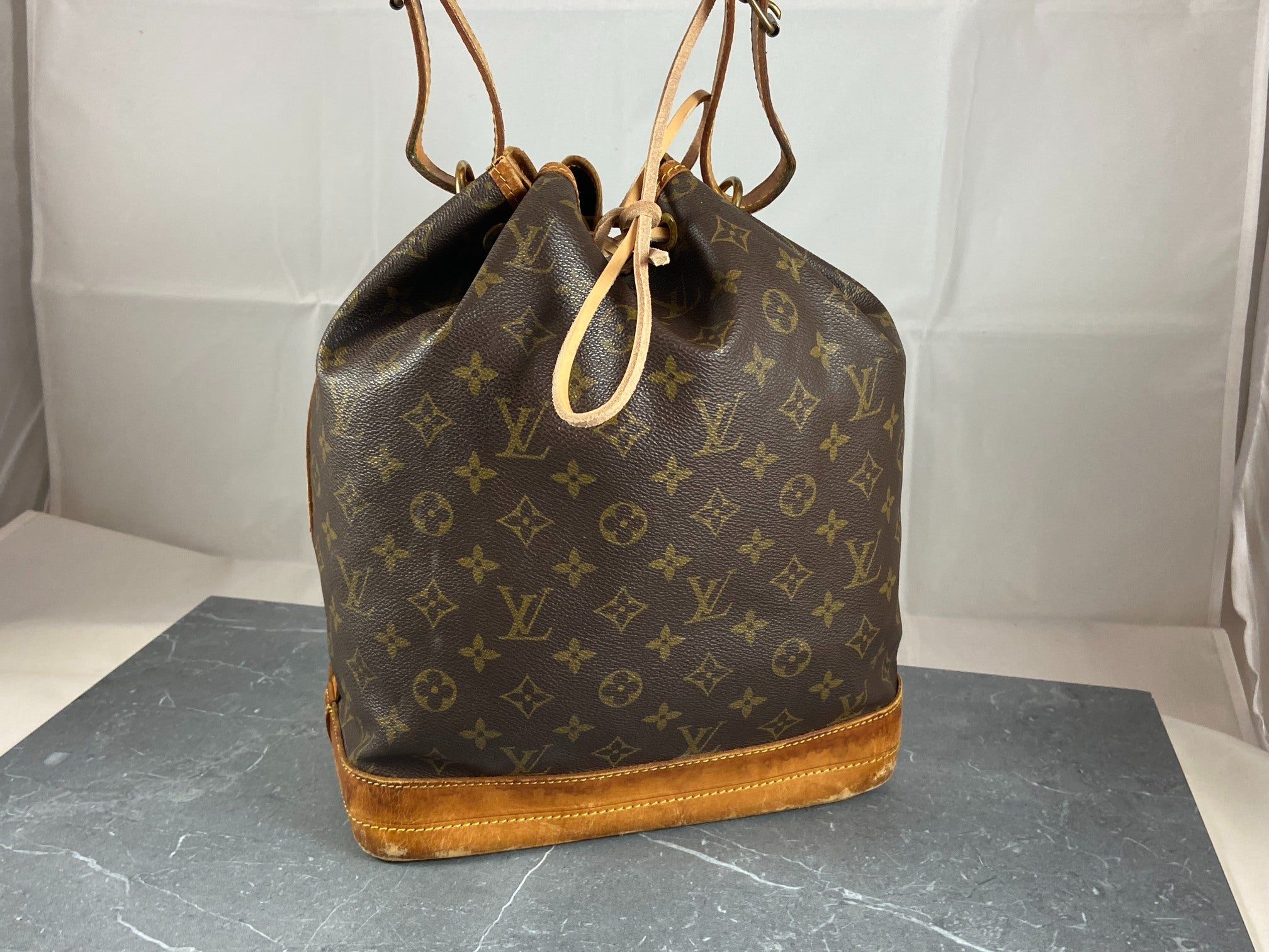 Louis Vuitton Sac Noé Grand Monogram Canvas