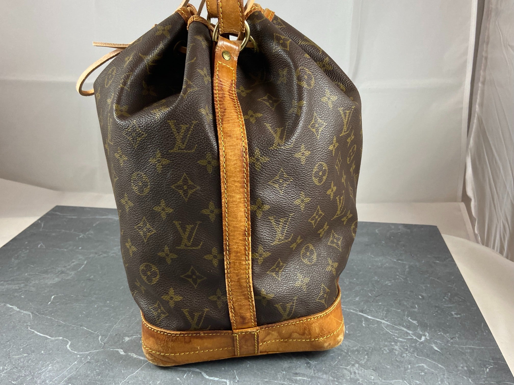 Louis Vuitton Sac Noé Grand Monogram Canvas