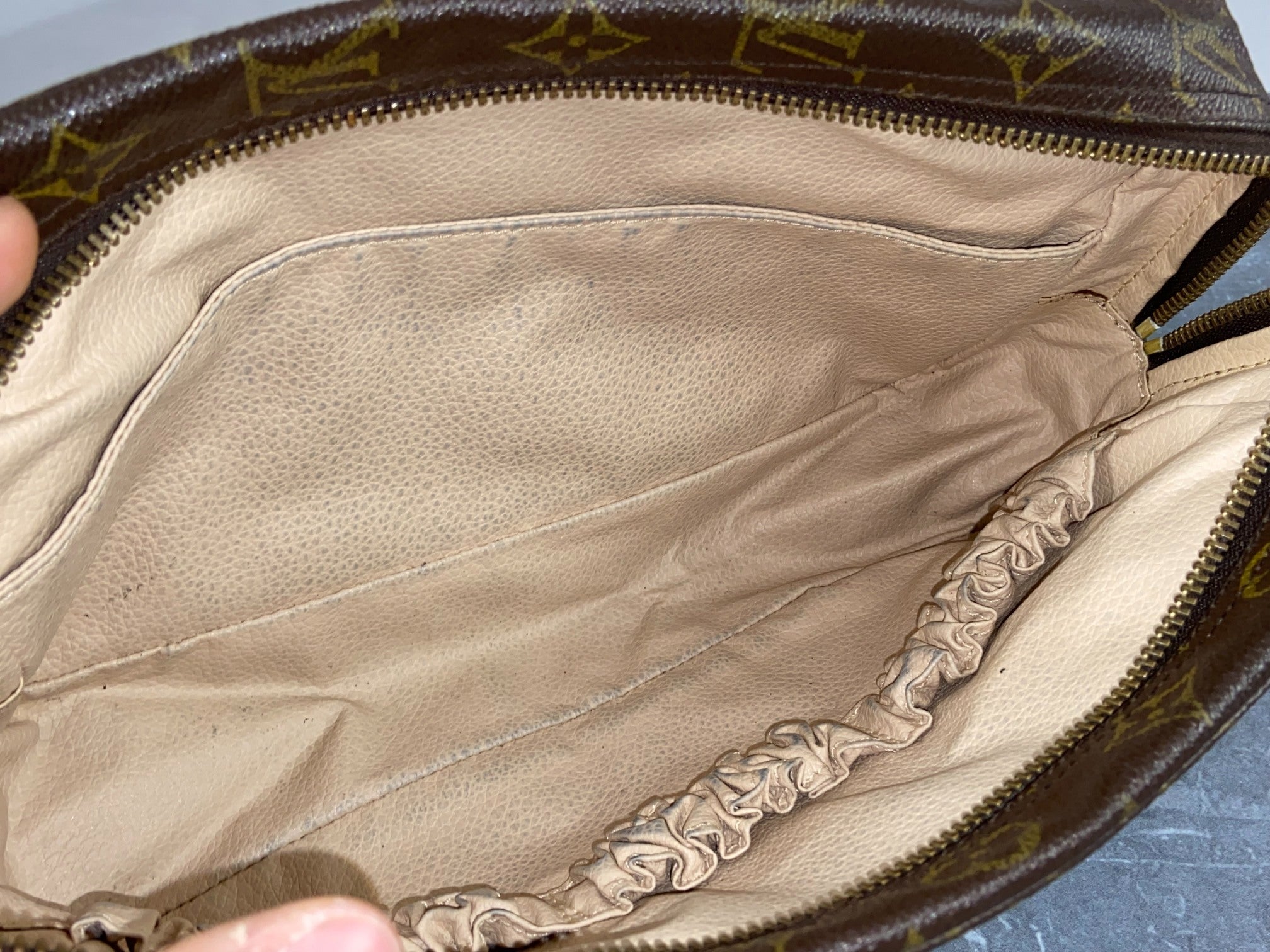 Louis Vuitton Trousse Toilette 28 Monogram Canvas