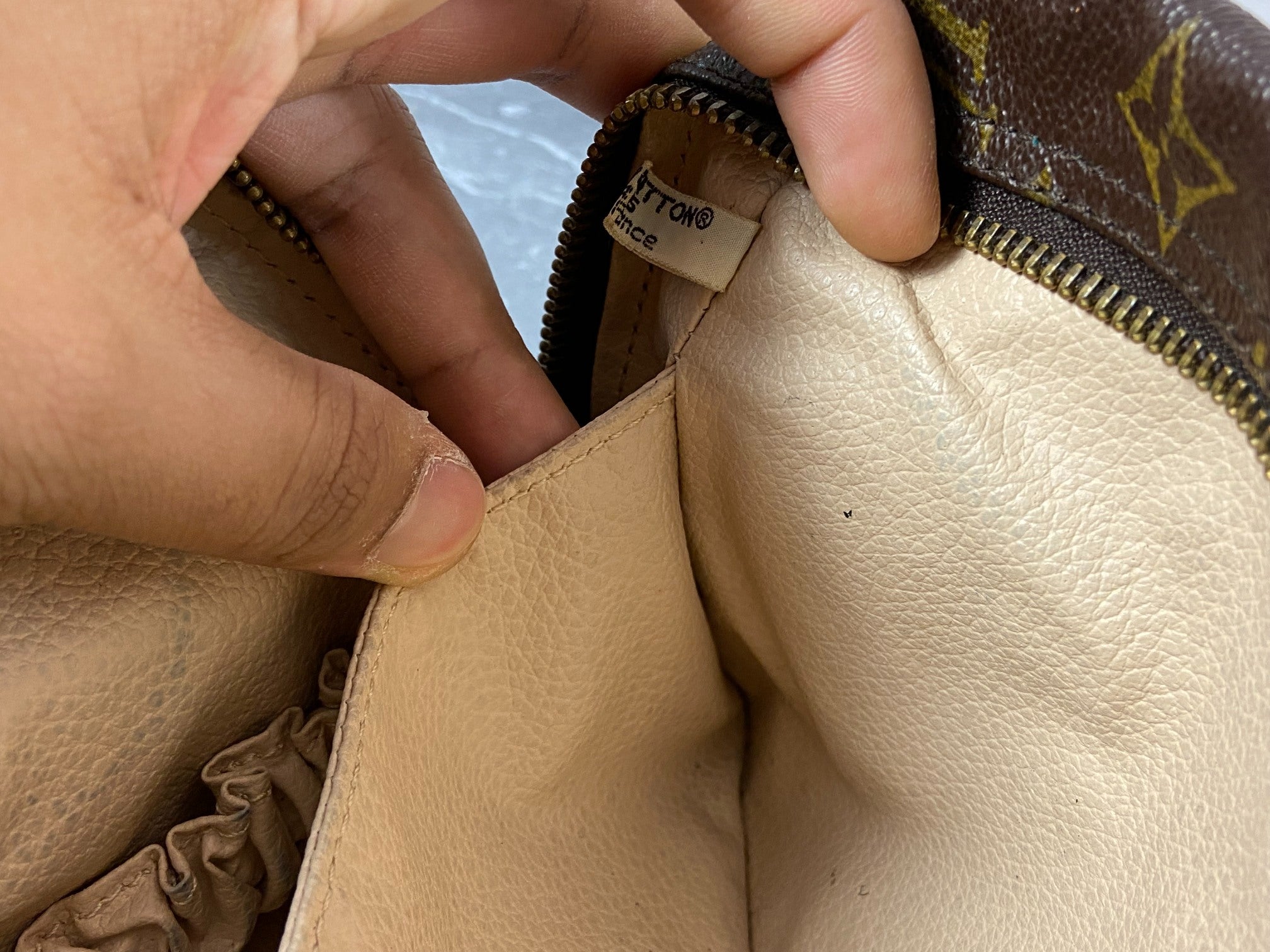 Louis Vuitton Trousse Toilette 28 Monogram Canvas