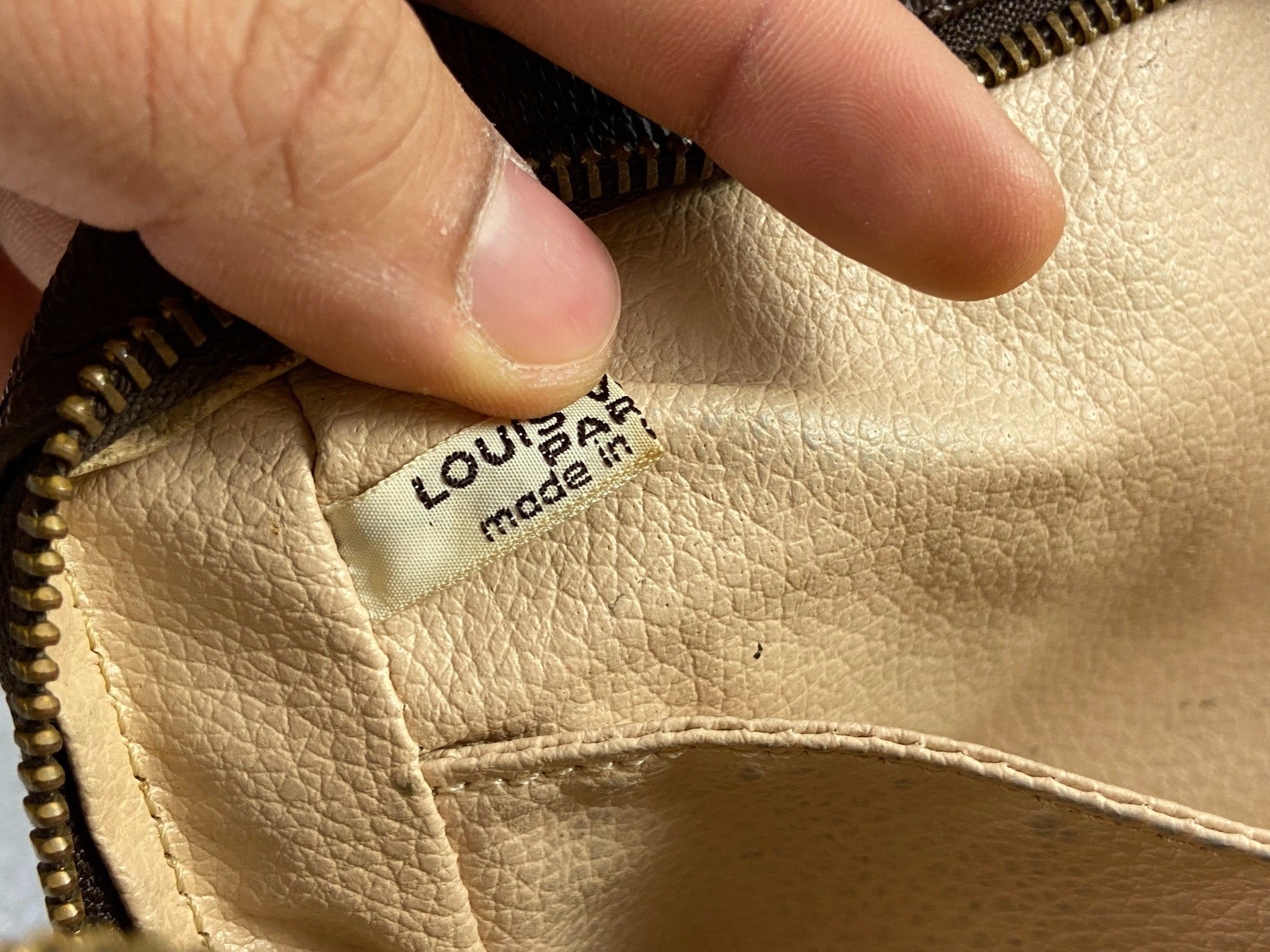 Louis Vuitton Trousse Toilette 28 Monogram Canvas