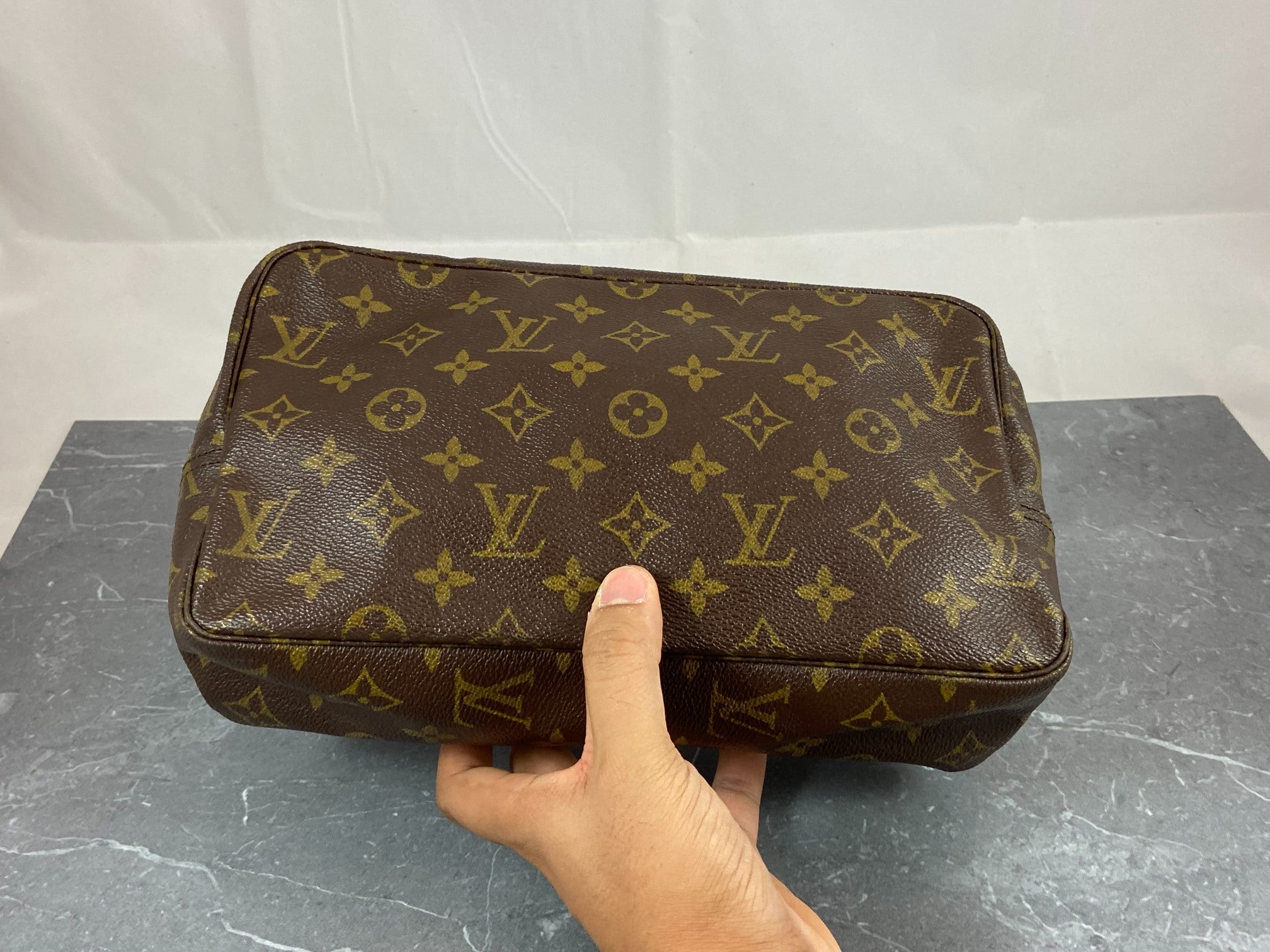 Louis Vuitton Trousse Toilette 28 Monogram Canvas