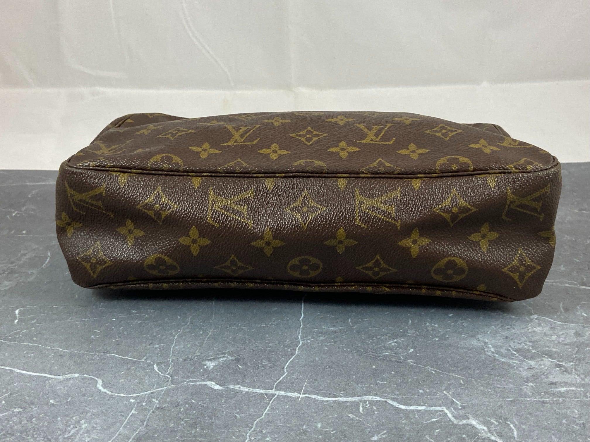 Louis Vuitton Trousse Toilette 28 Monogram Canvas