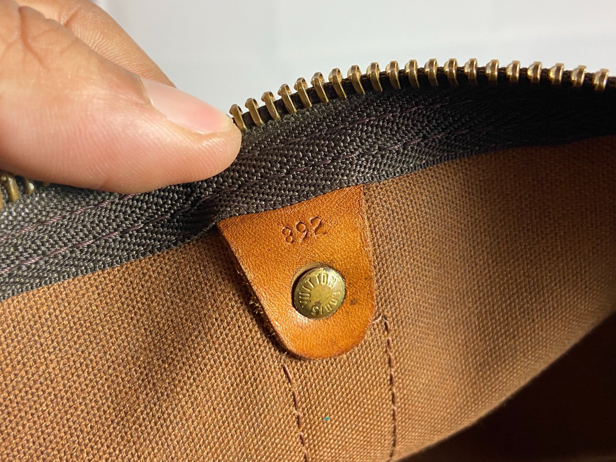 Louis Vuitton Keepall 50 Bandoulière Monogram Canvas