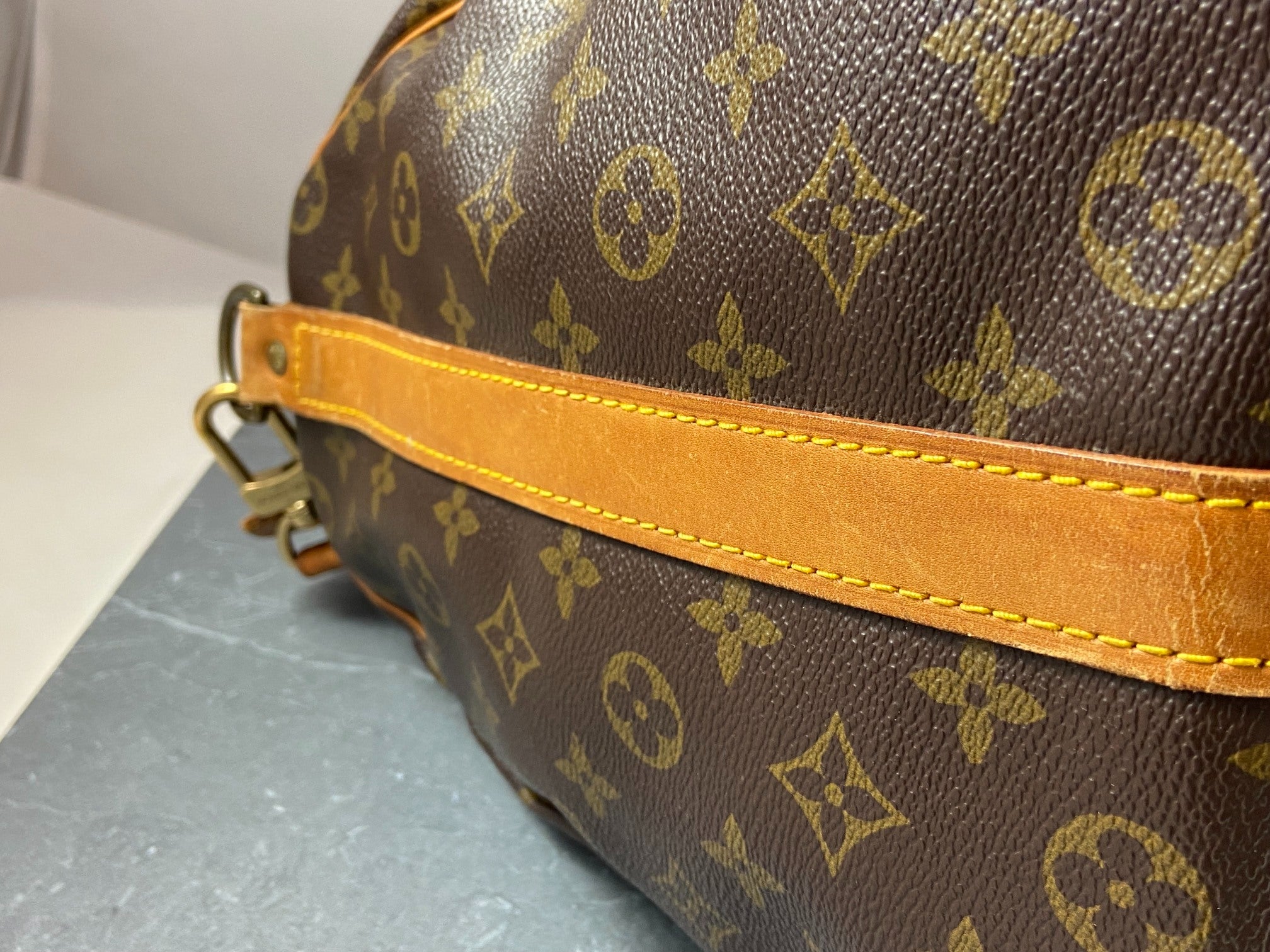 Louis Vuitton Keepall 50 Bandoulière Monogram Canvas