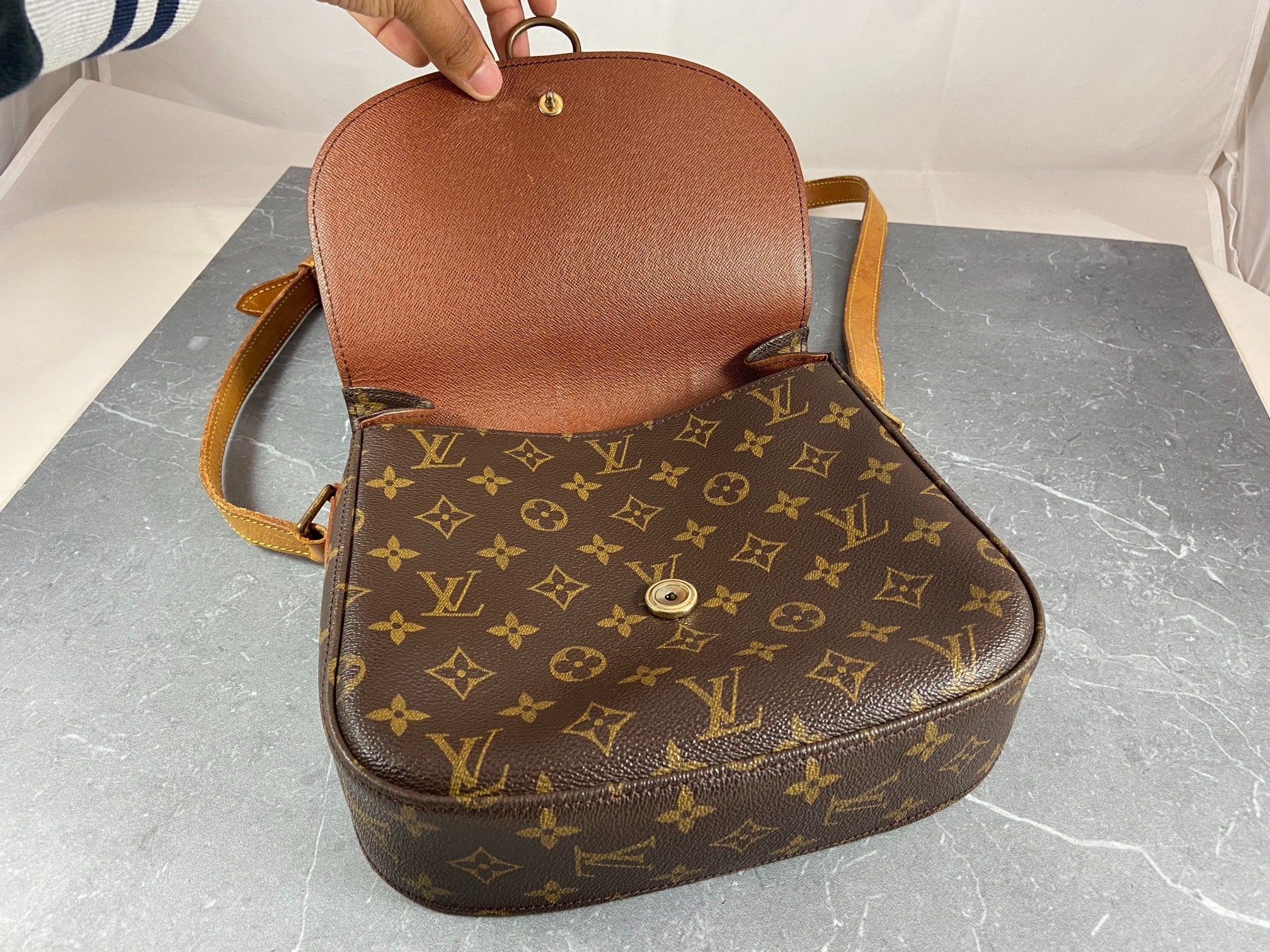 Louis Vuitton Saint Cloud GM Shoulder Bag Monogram Canvas