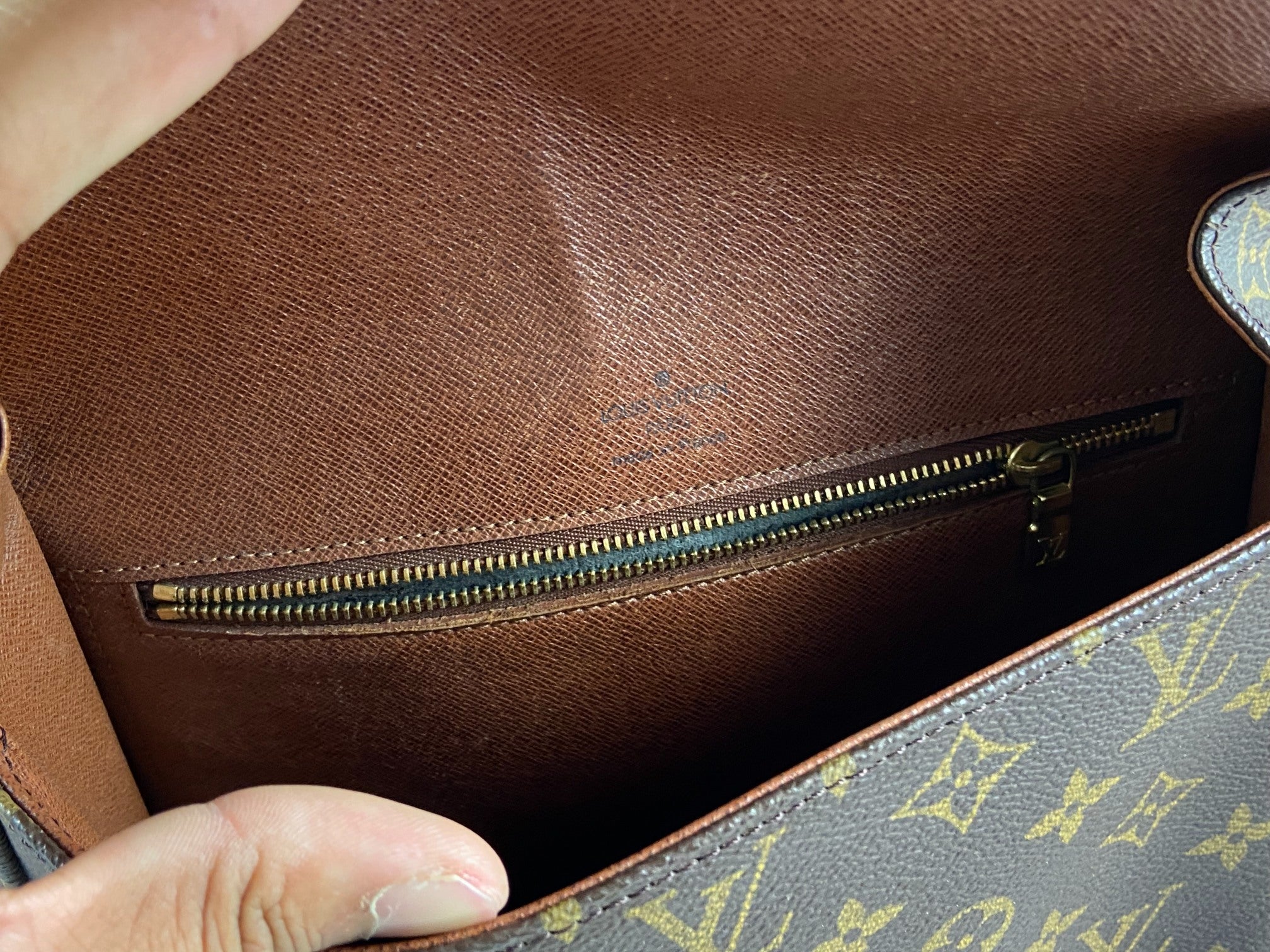 Louis Vuitton Saint Cloud GM Shoulder Bag Monogram Canvas