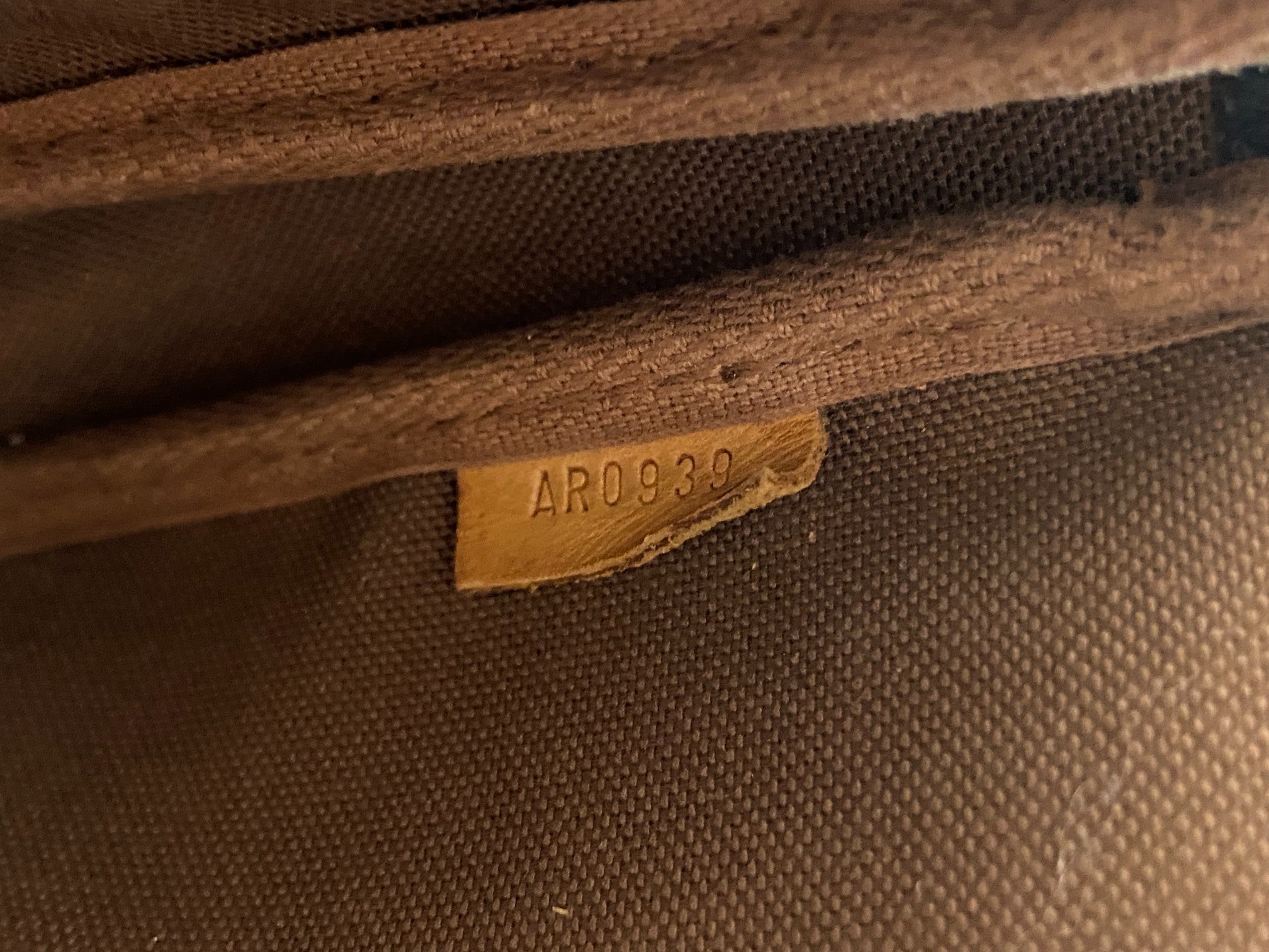 Louis Vuitton Pochette Accessoires Monogram Canvas