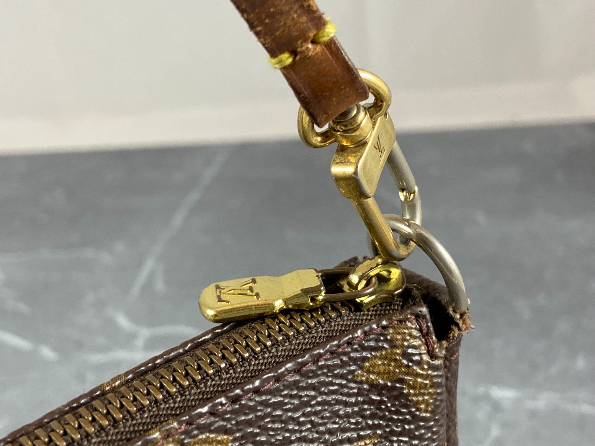 Louis Vuitton Pochette Accessoires Monogram Canvas