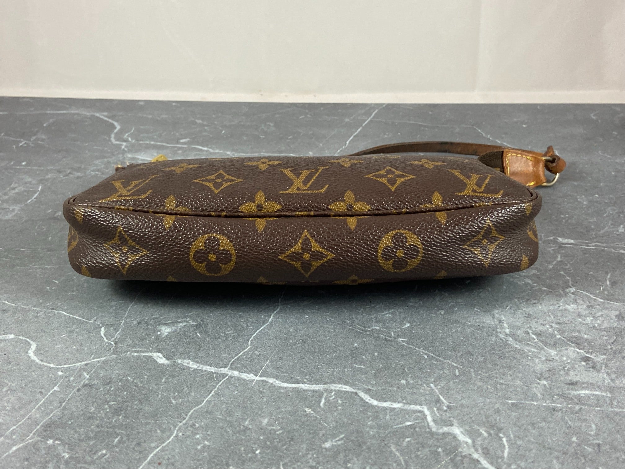 Louis Vuitton Pochette Accessoires Monogram Canvas