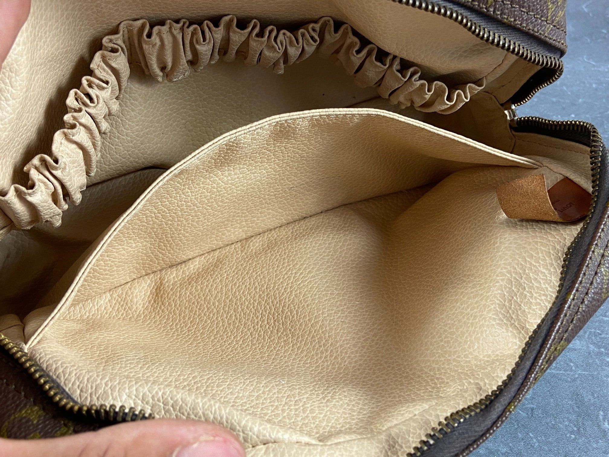 Louis Vuitton Trousse Toilette 23 Monogram Canvas