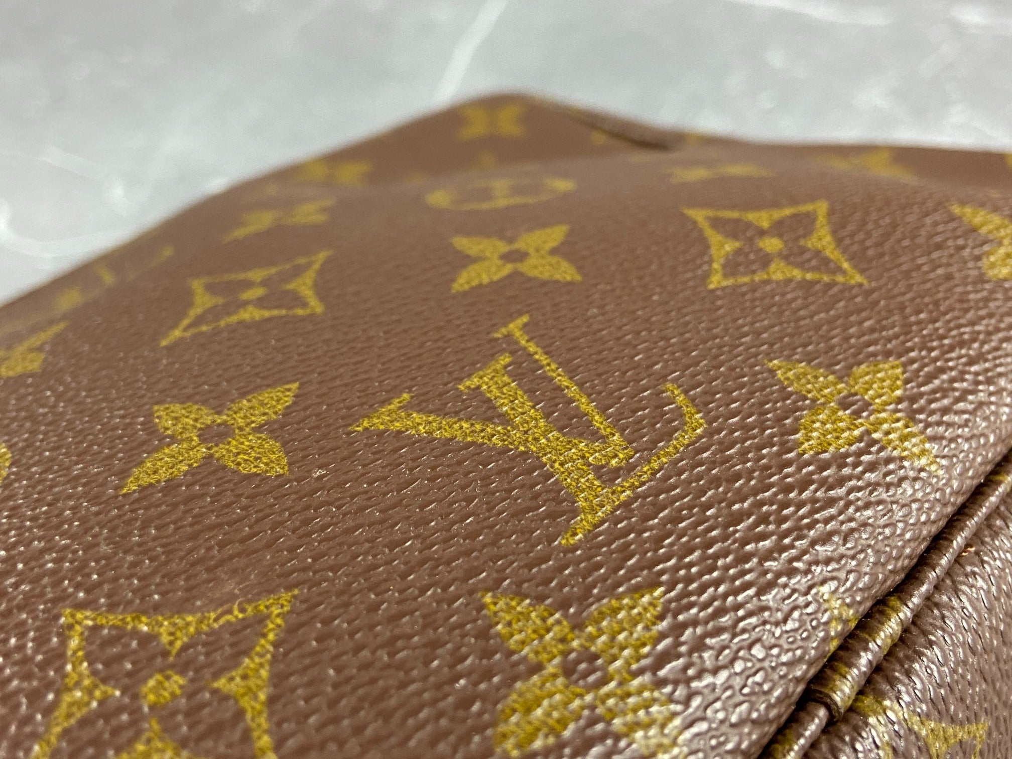 Louis Vuitton Trousse Toilette 23 Monogram Canvas