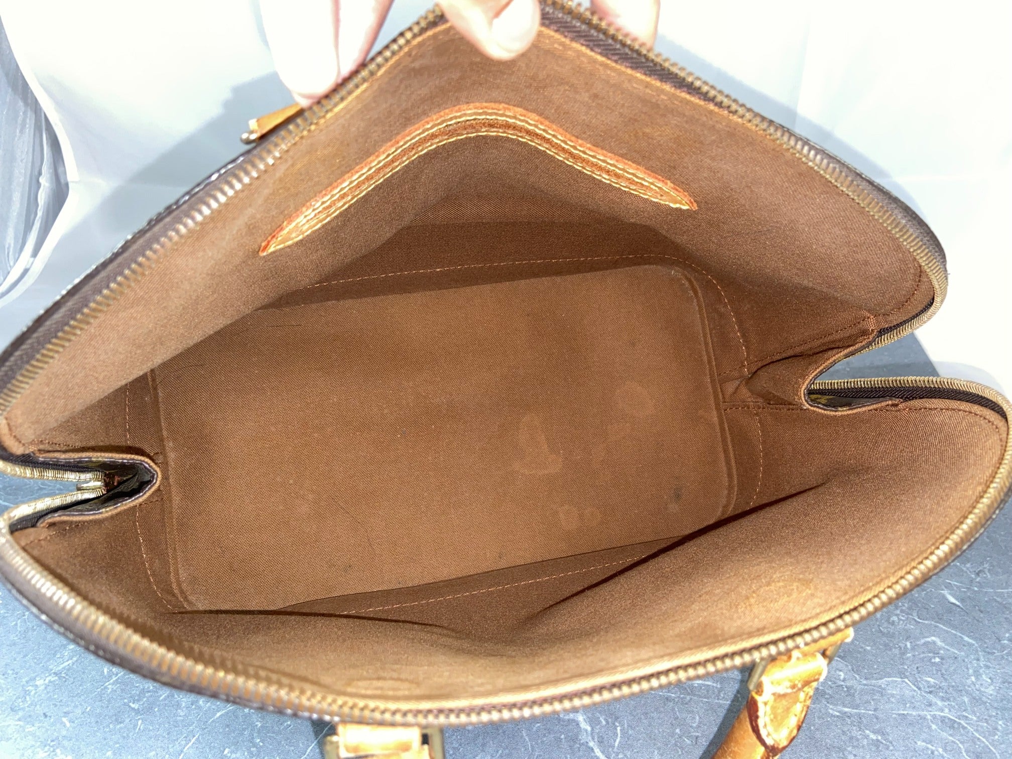 Louis Vuitton Alma PM Monogram Canvas