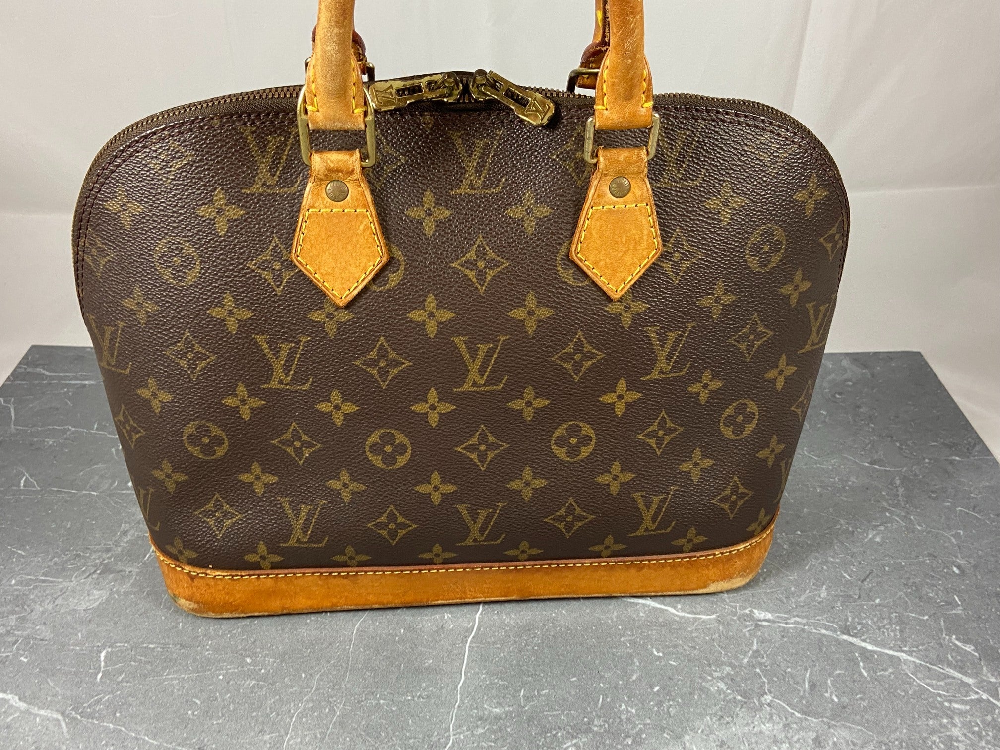 Louis Vuitton Alma PM Monogram Canvas