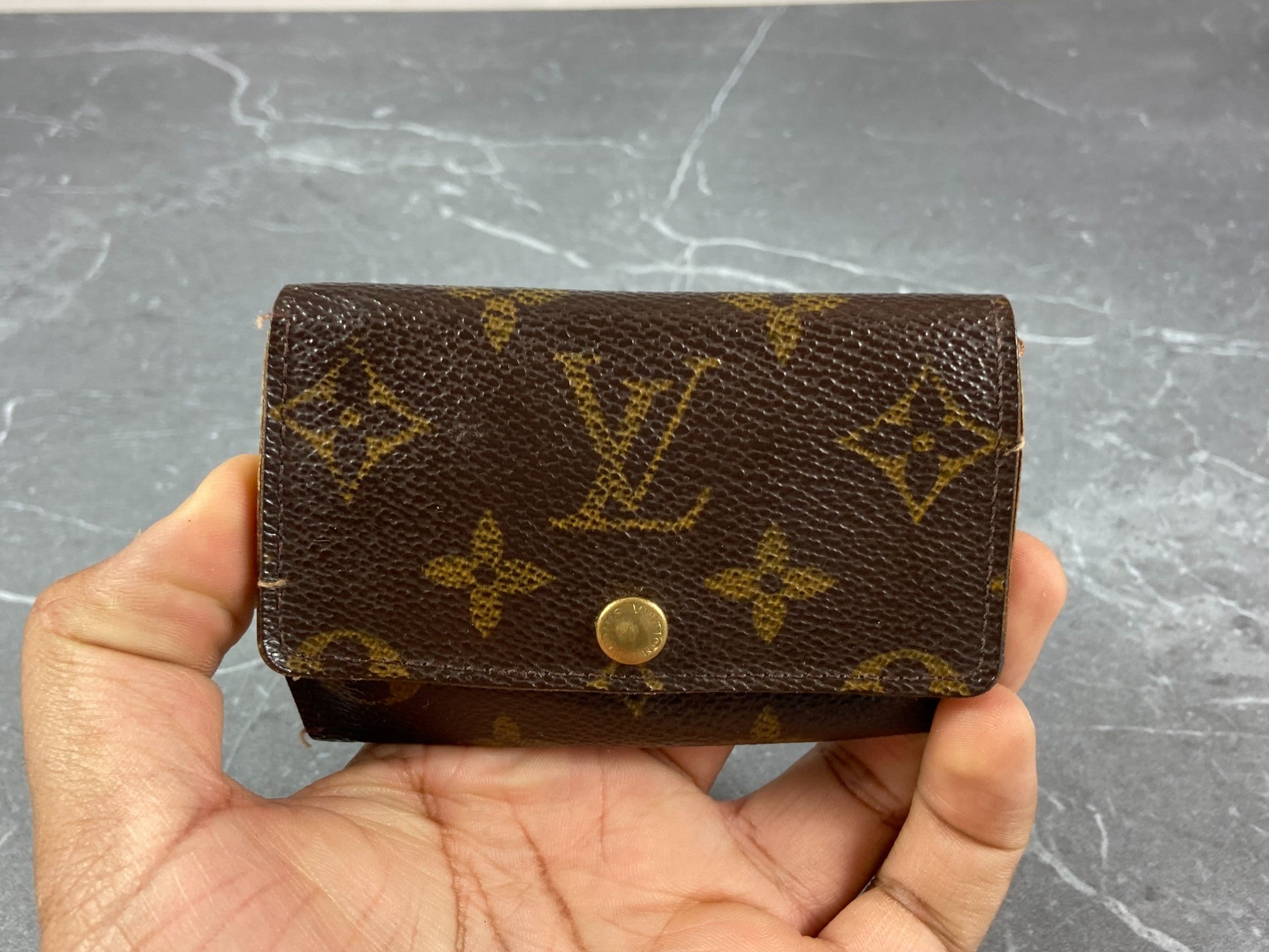 Louis Vuitton 6 Key Holder Monogram Canvas
