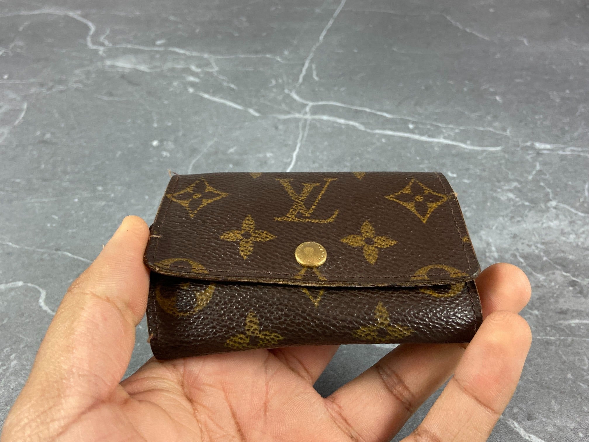 Louis Vuitton 6 Key Holder Monogram Canvas