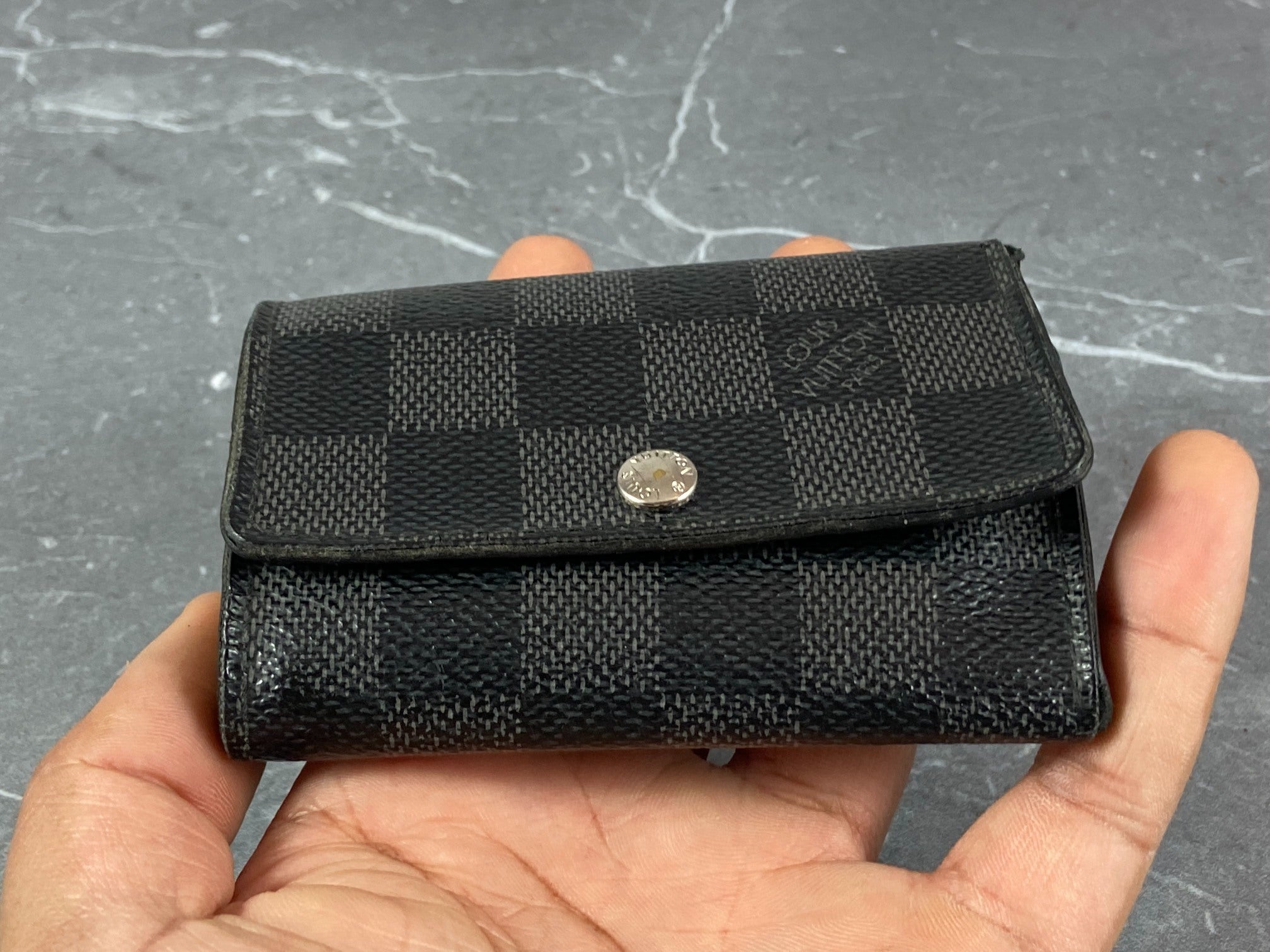 Louis Vuitton 6 Key Holder Damier Graphite Canvas