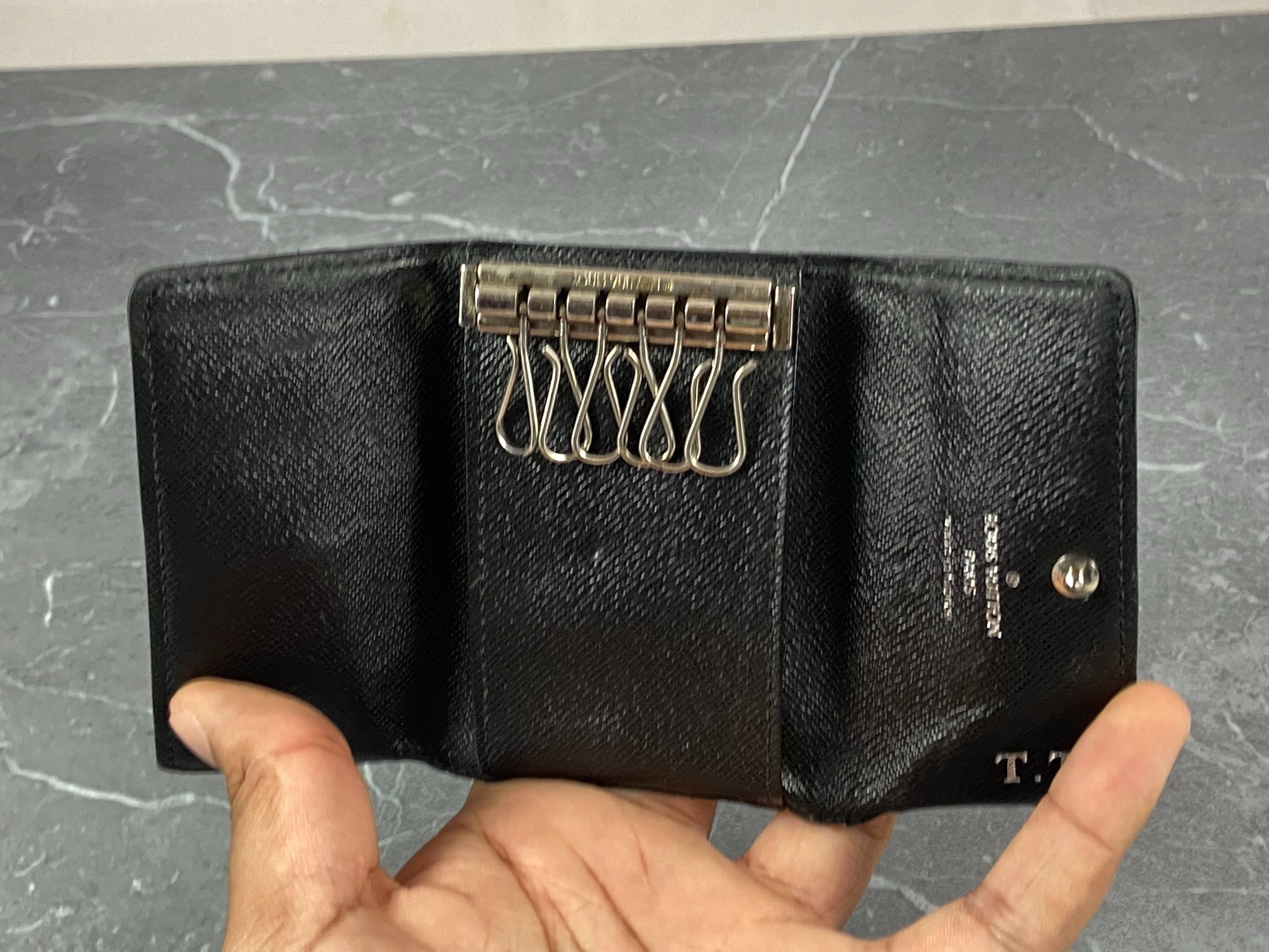 Louis Vuitton 6 Key Holder Damier Graphite Canvas