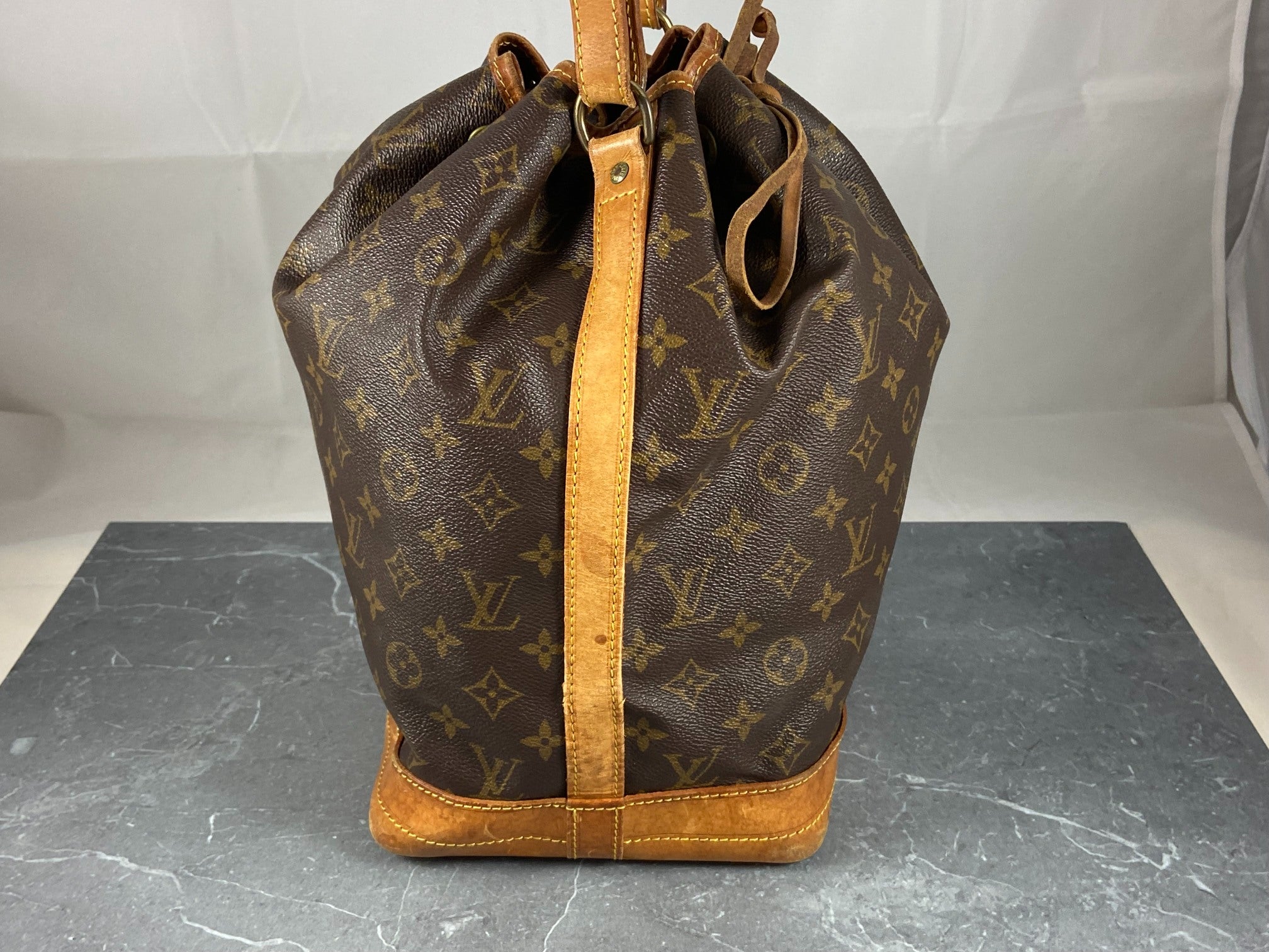 Louis Vuitton Sac Noé Grand Monogram Canvas